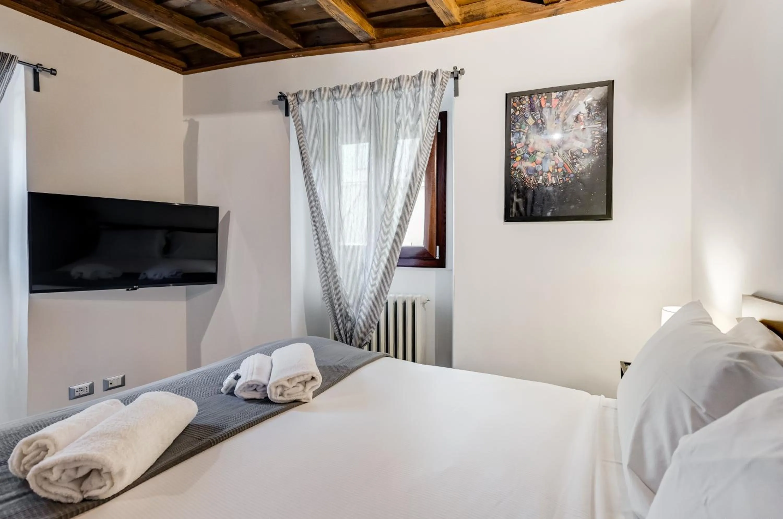 Bed in Chiavari Apartment