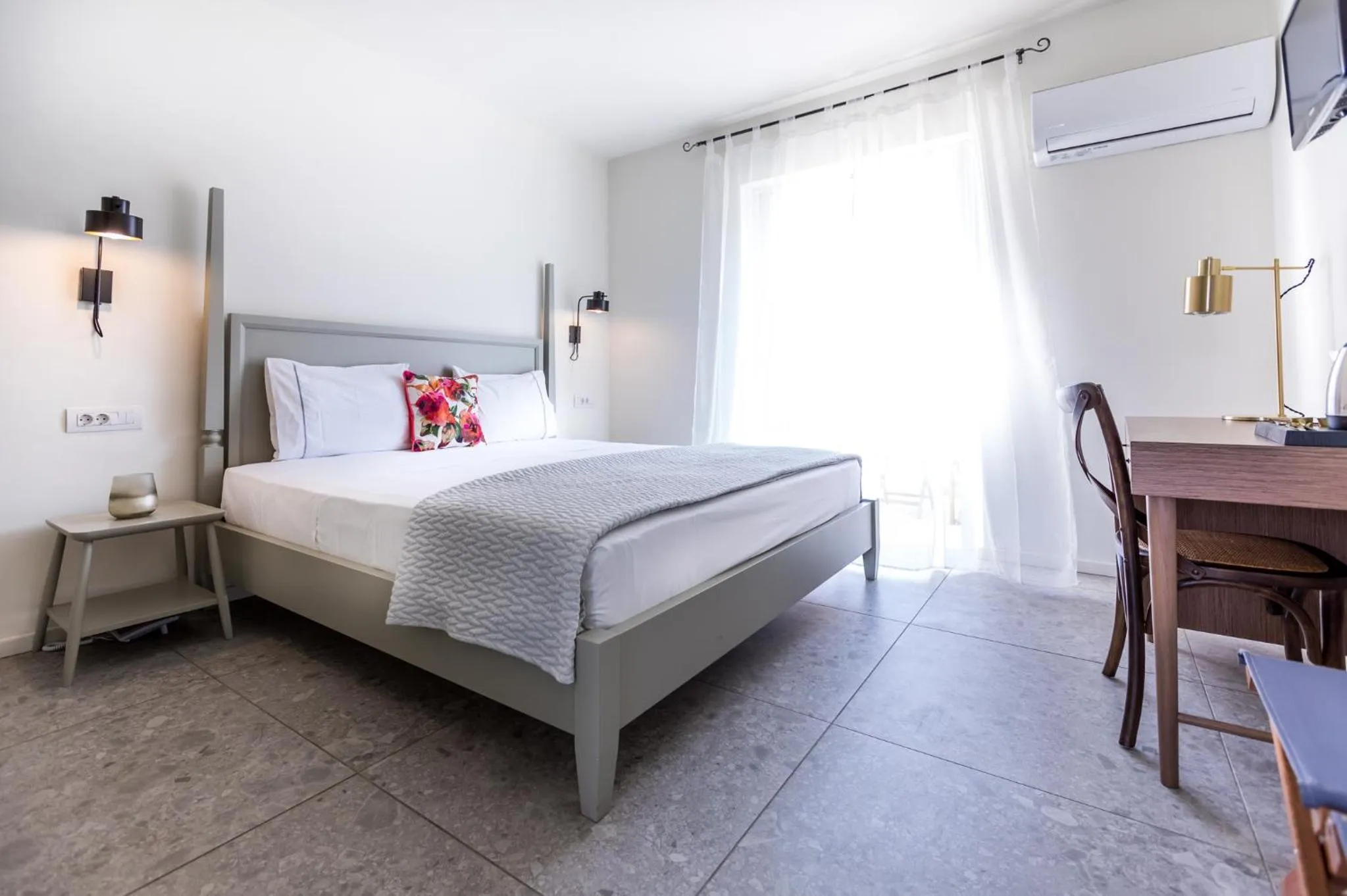 Bedroom, Bed in Lemon Tree House