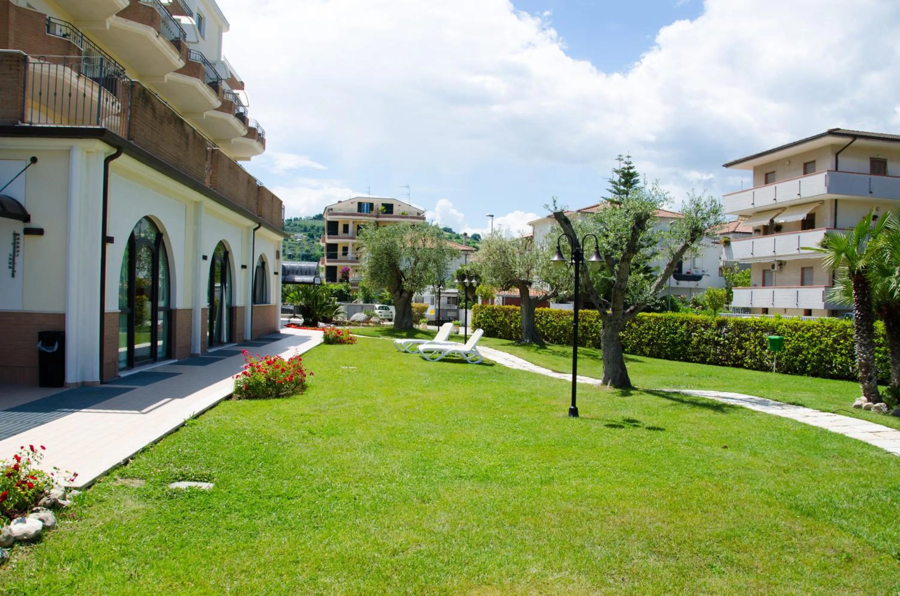 Property building in Almaluna Hotel & Resort