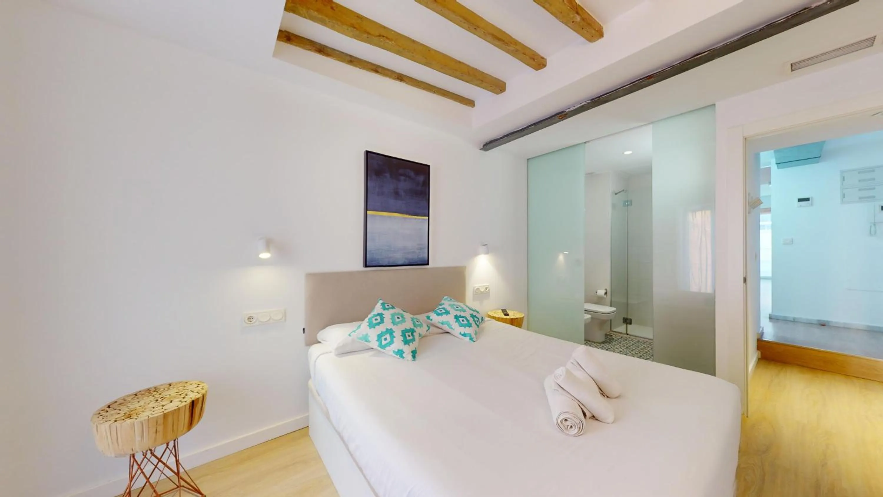 Bedroom, Bed in MyFlats Luxury City Center