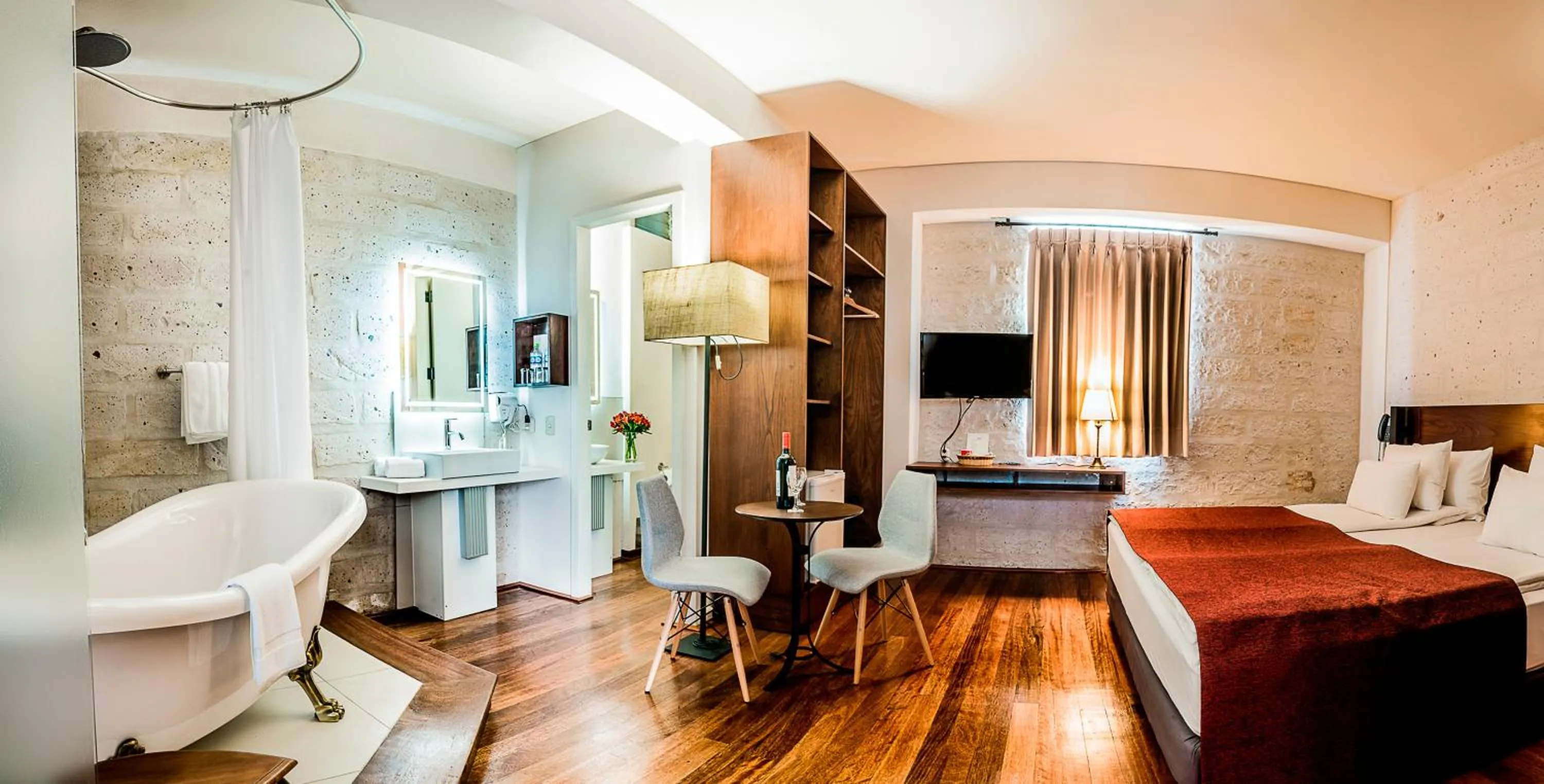 Bed in Palla Boutique Hotel