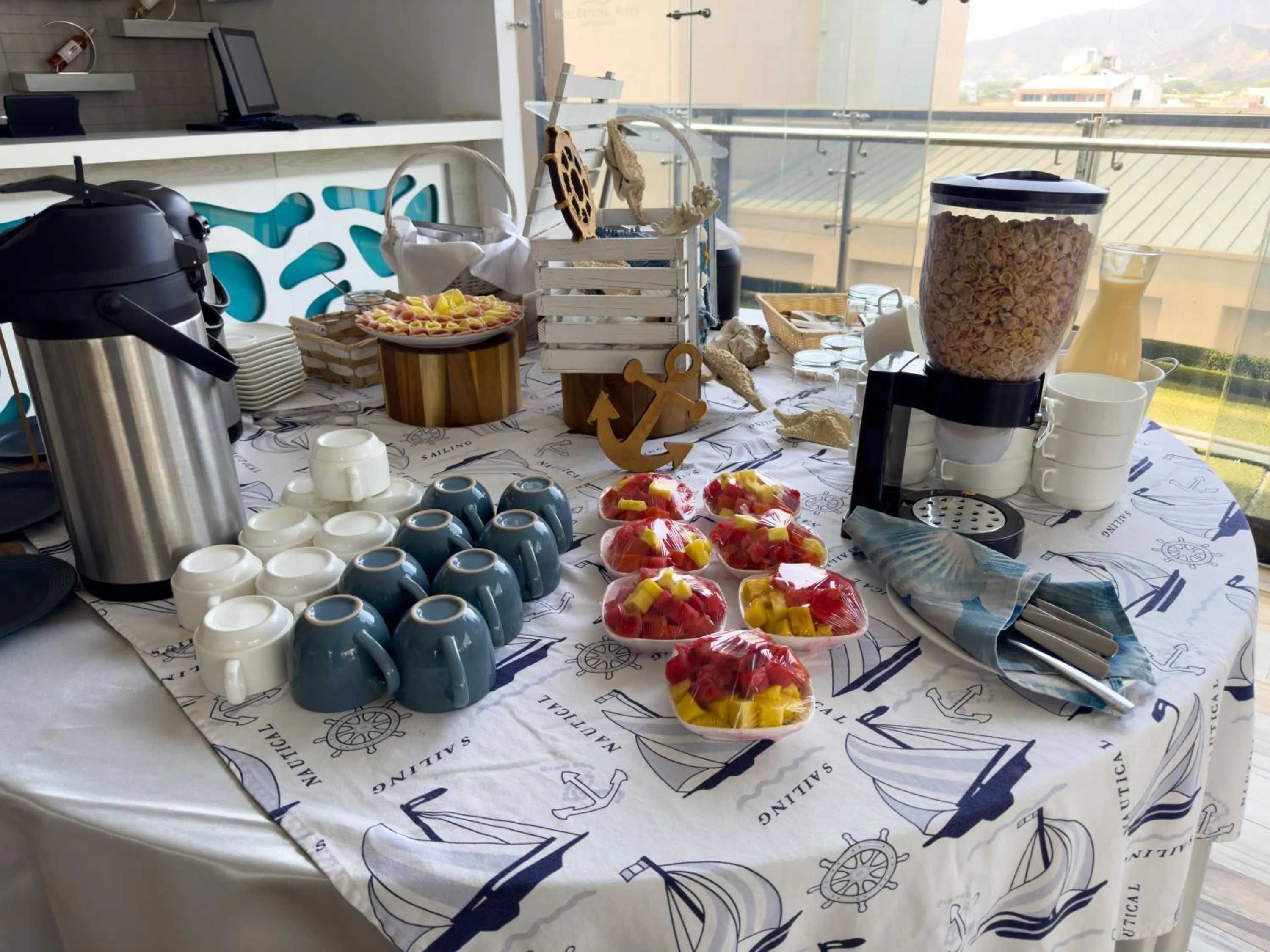 Buffet breakfast in Hotel Catedral Plaza