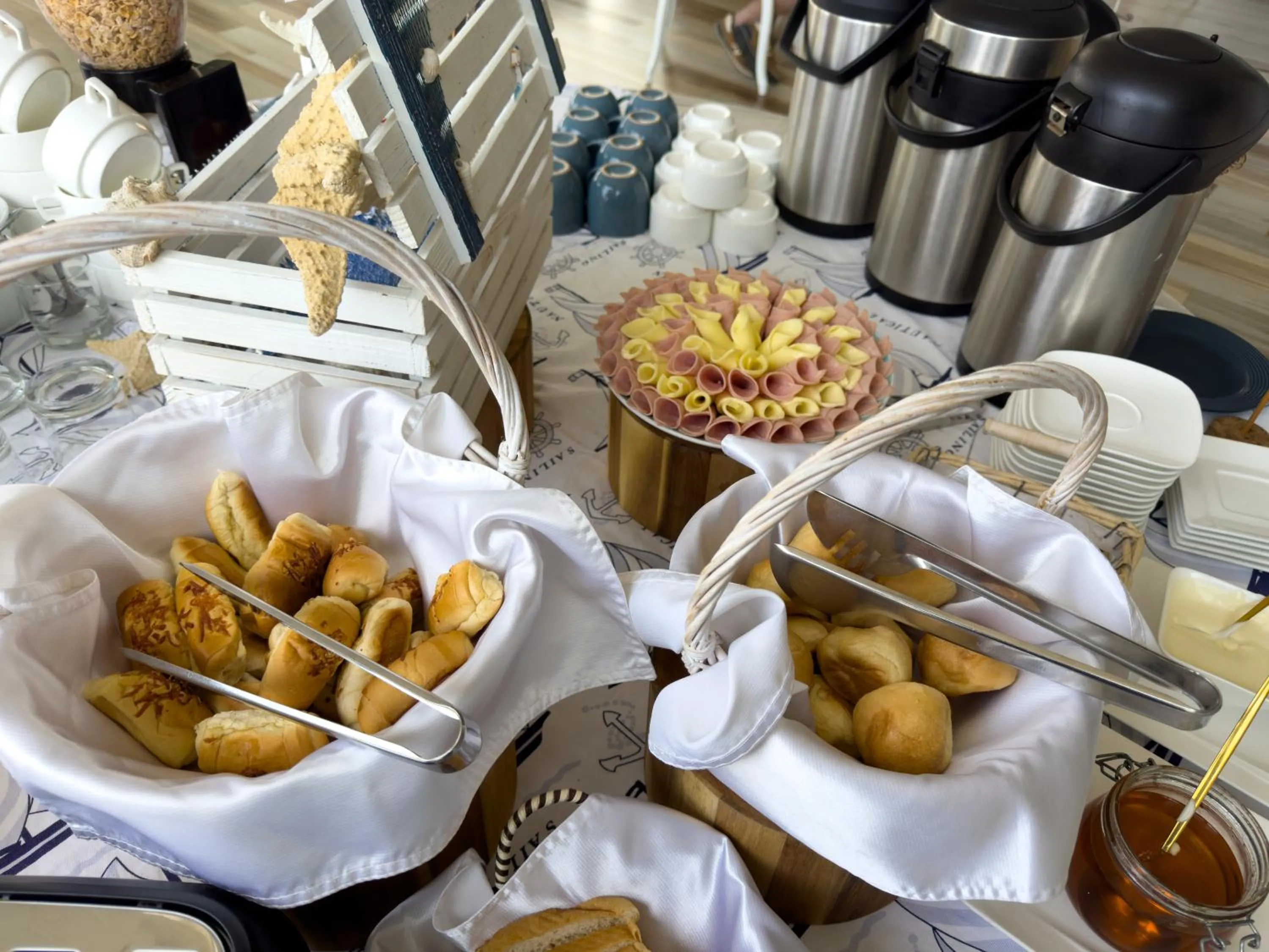 Breakfast in Hotel Catedral Plaza