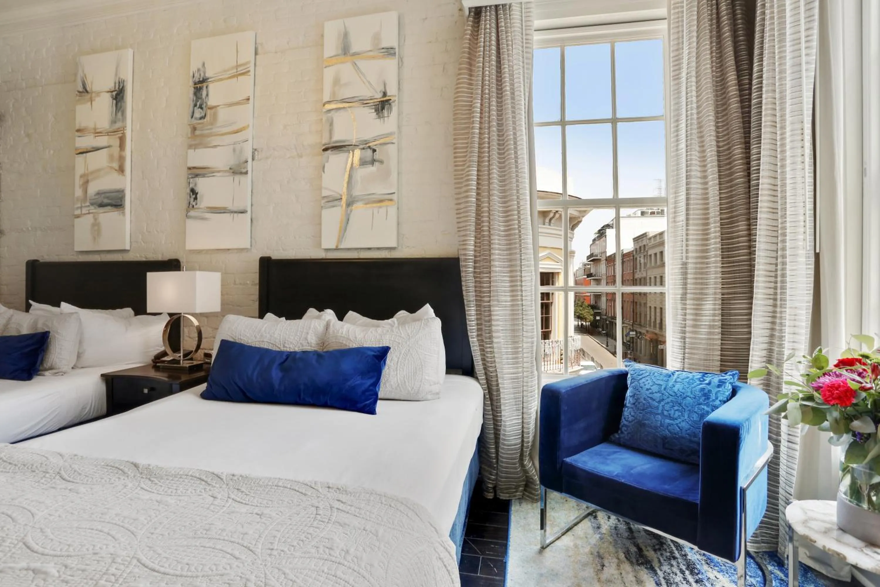 Bedroom, Bed in La Galerie French Quarter Hotel