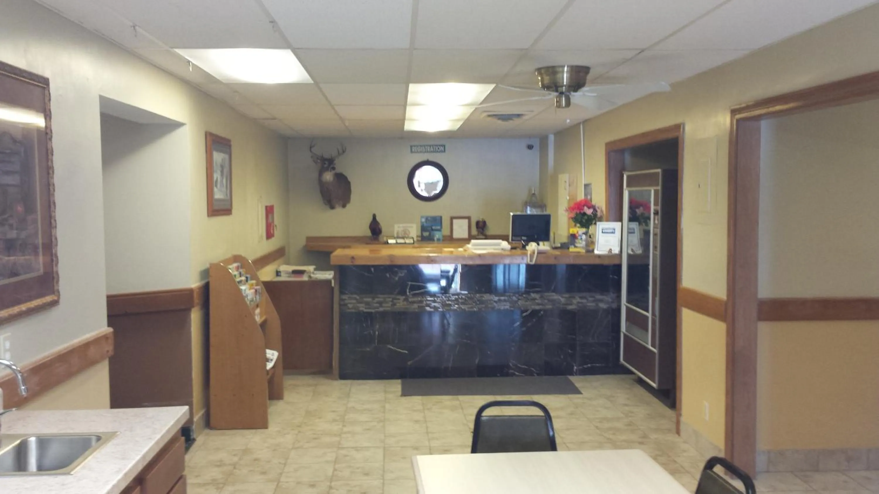Lobby or reception in Inn of the Pines
