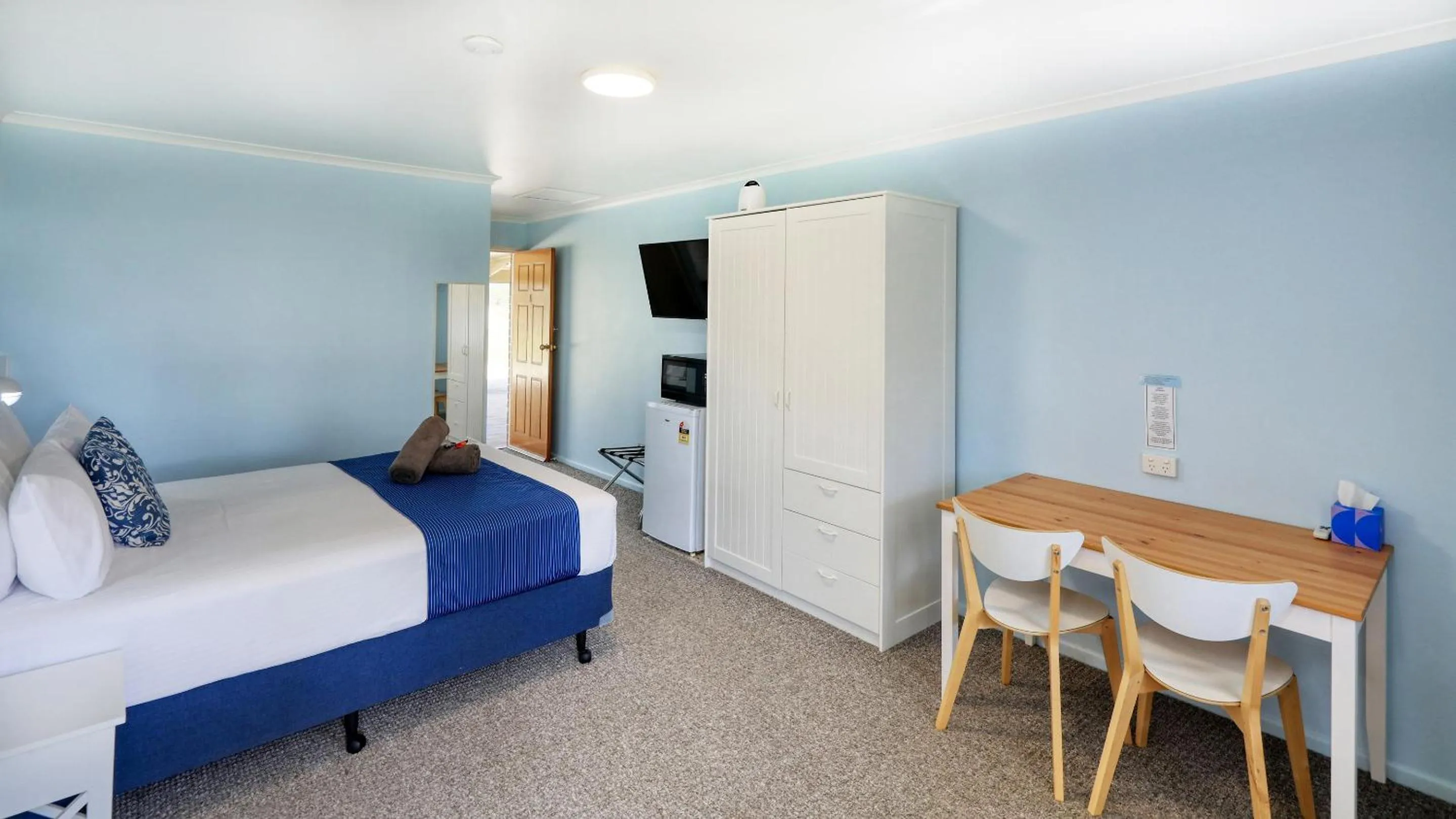 Bed in Koorawatha Homestead Motel