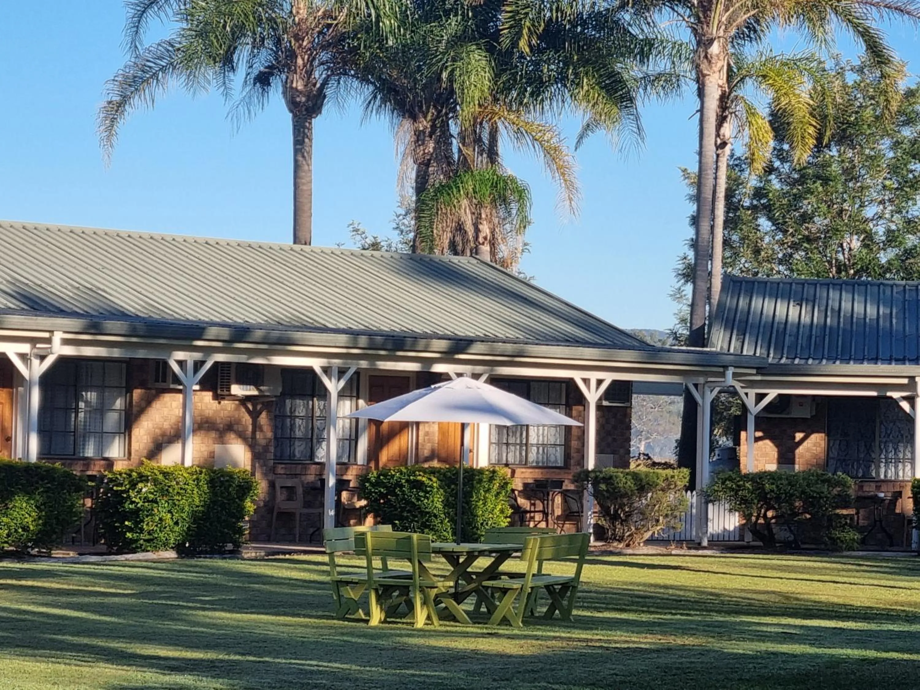 Property building in Koorawatha Homestead Motel