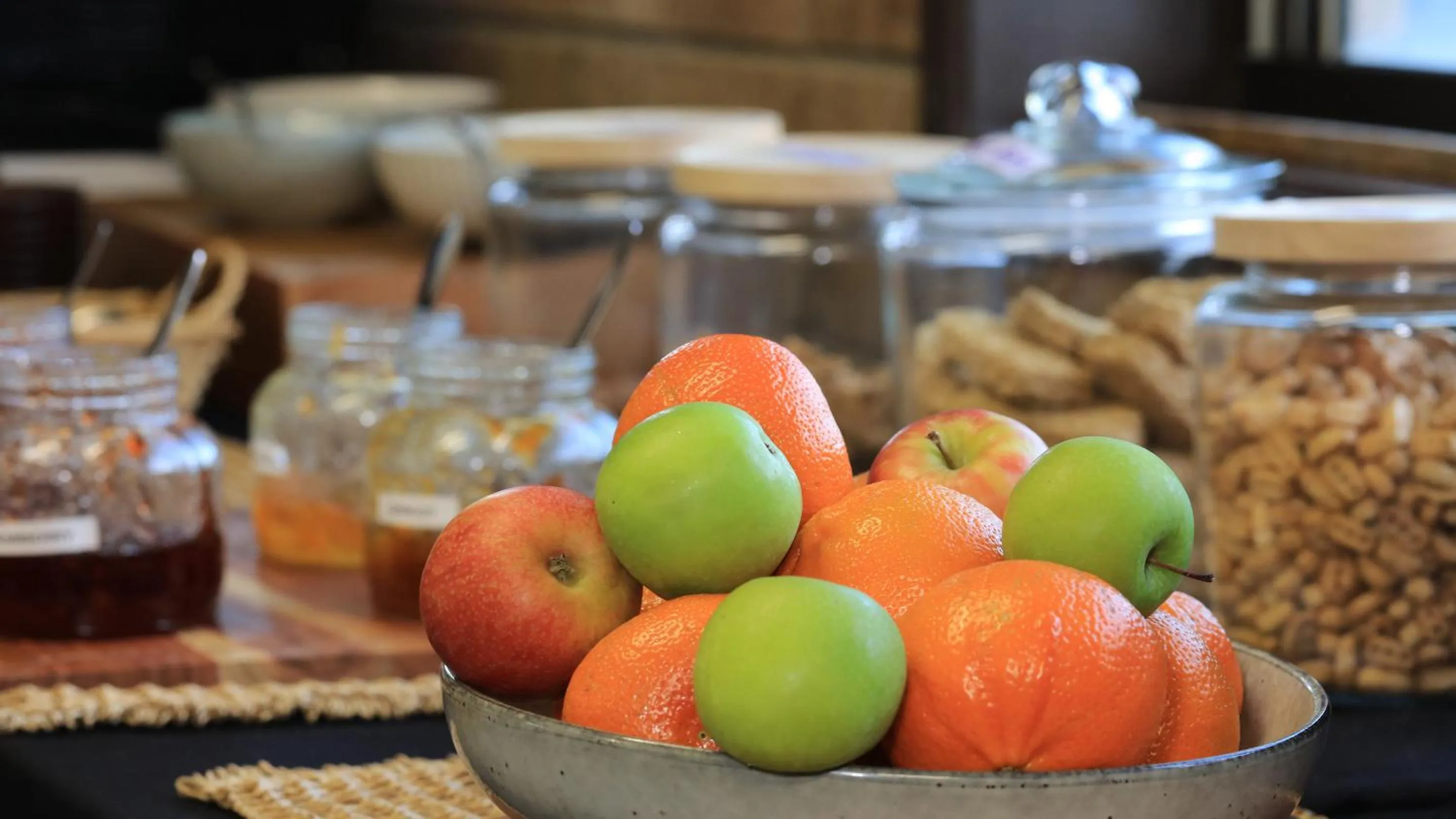 Breakfast in Koorawatha Homestead Motel