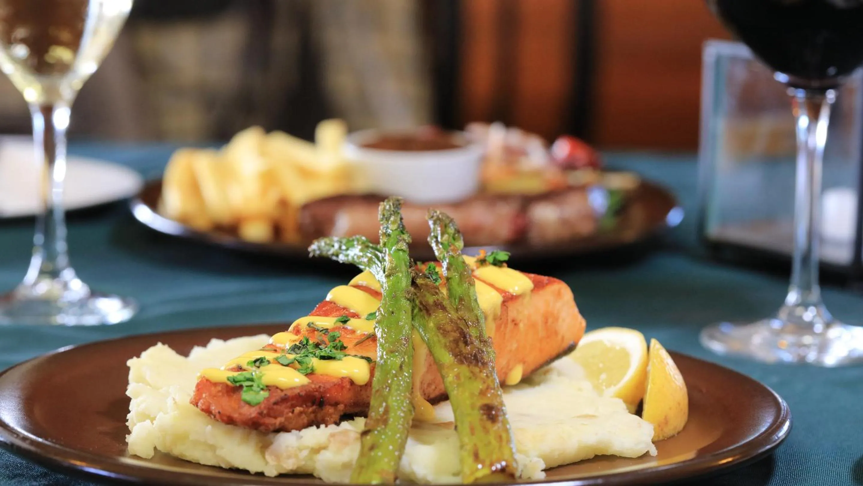 Restaurant/places to eat in Koorawatha Homestead Motel