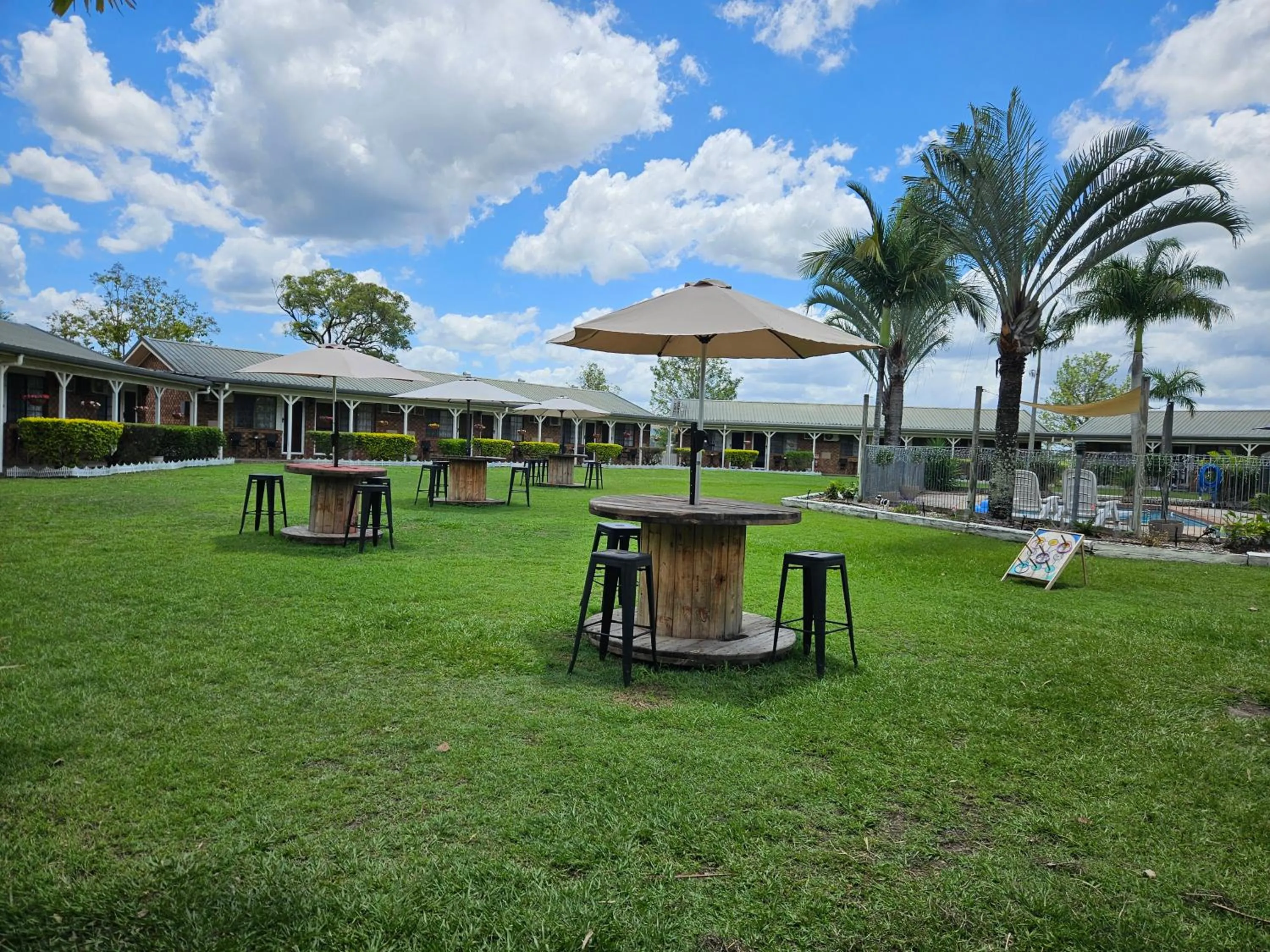 Koorawatha Homestead Motel