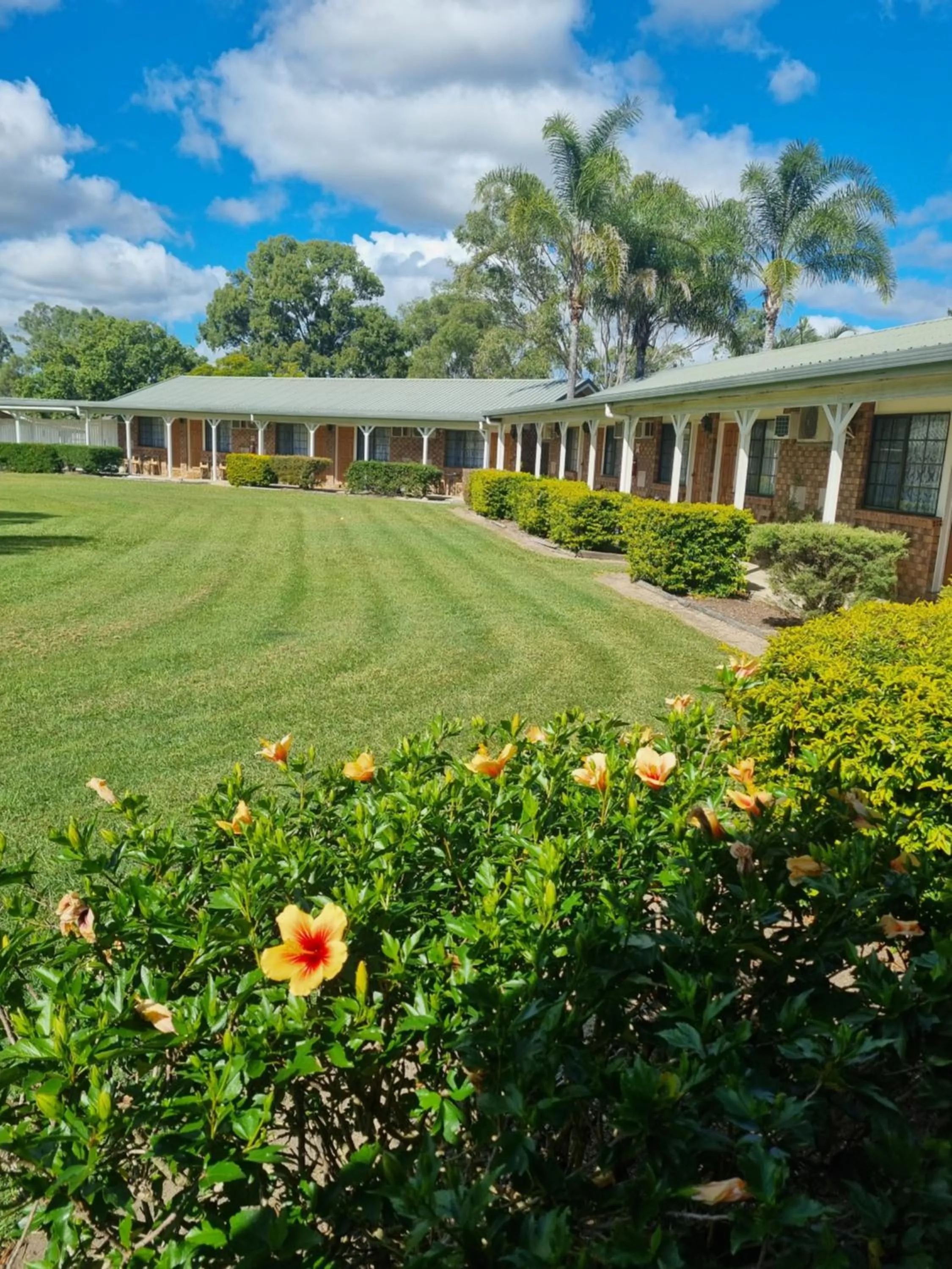 Property building in Koorawatha Homestead Motel
