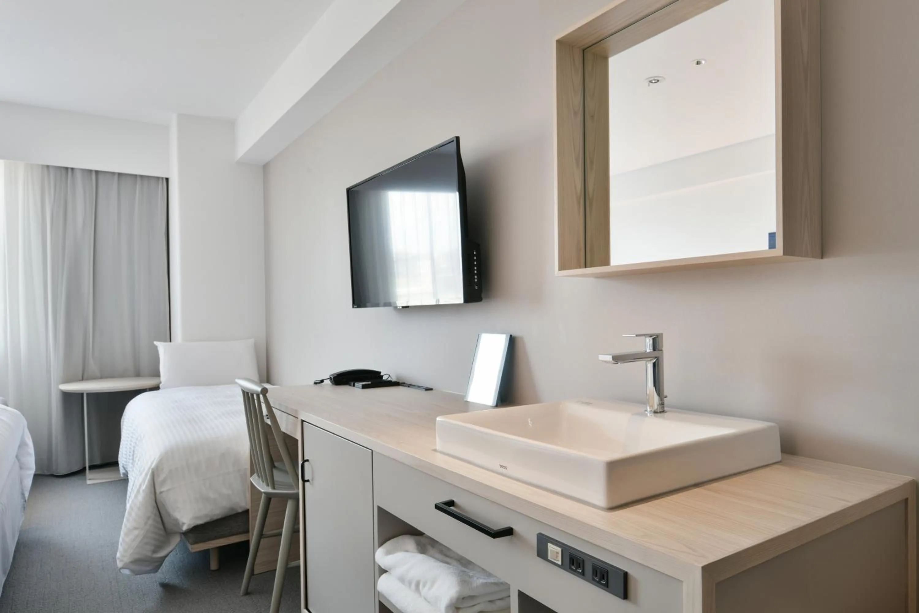 Photo of the whole room in Vessel Hotel Fukuyama