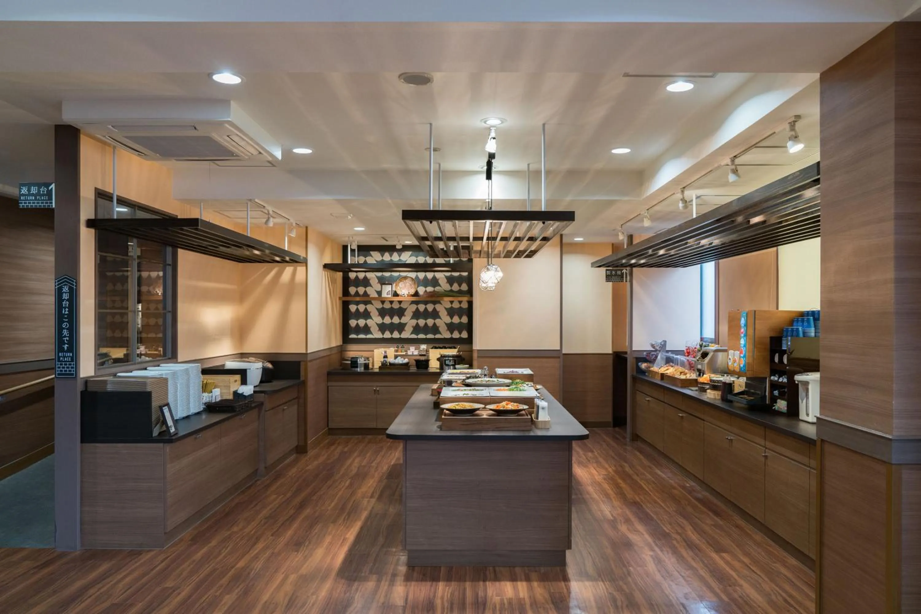 Restaurant/places to eat in Vessel Hotel Kurashiki