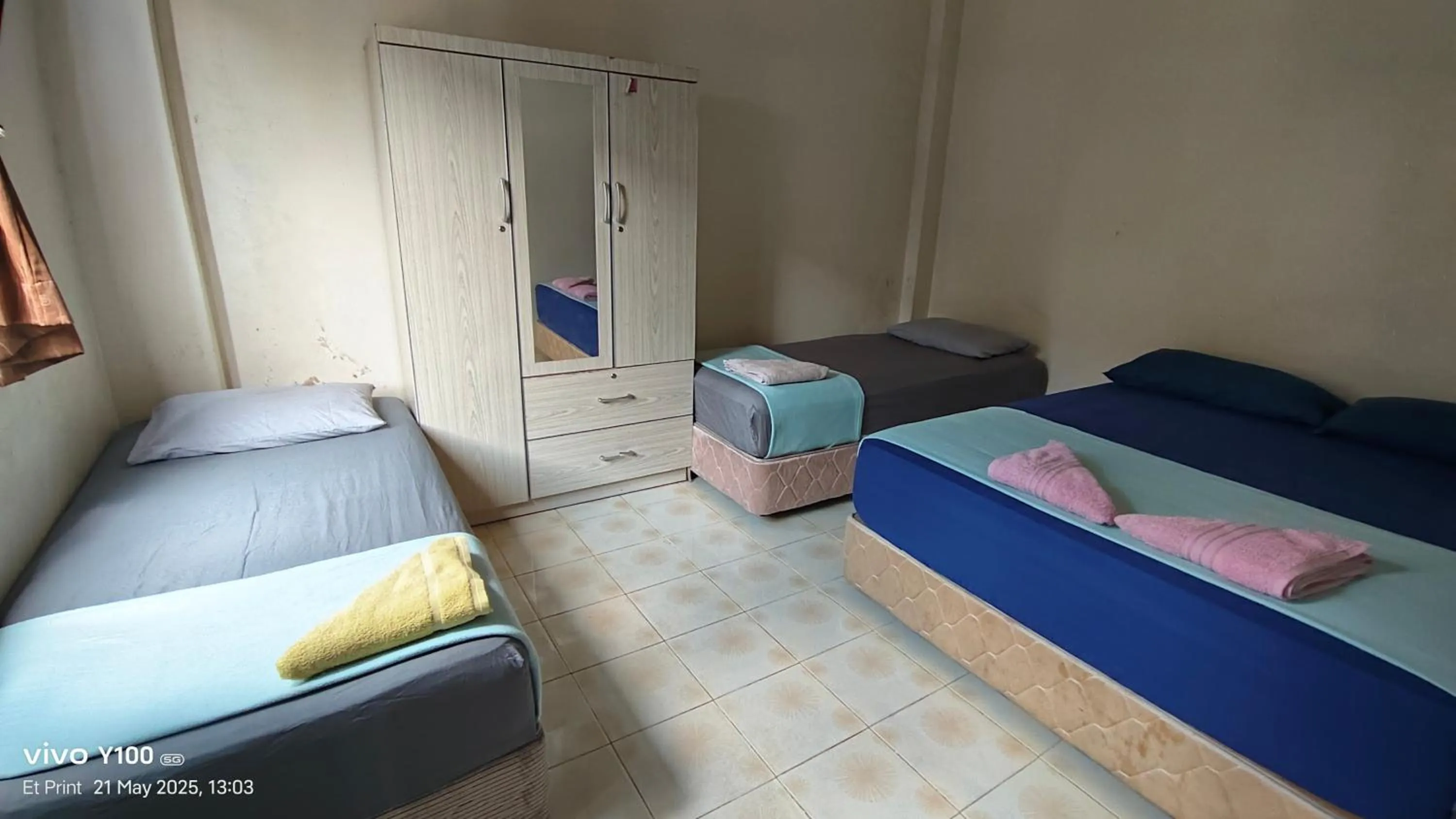 Bed in Villa D'Doa Maju