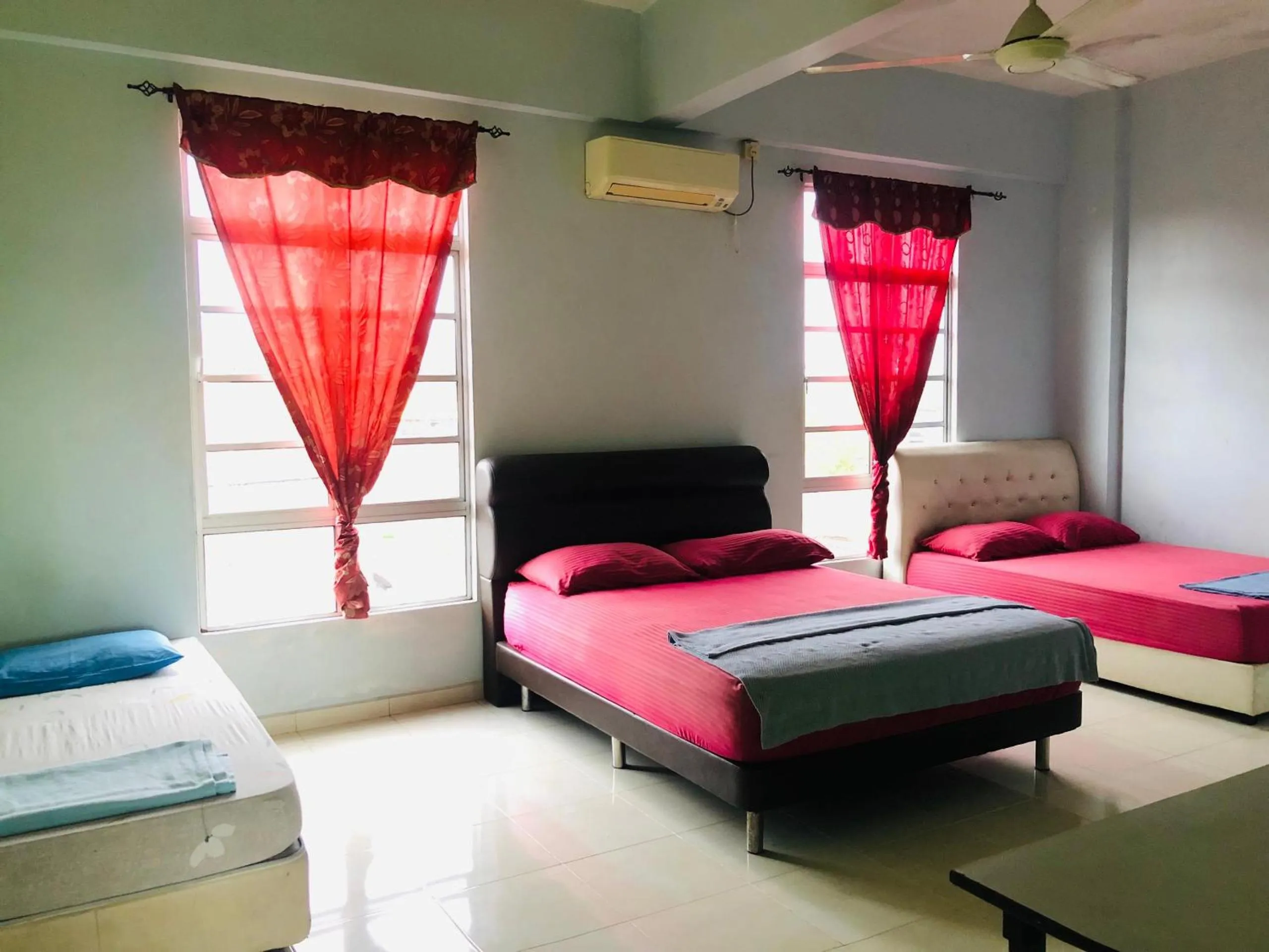 Bed in Villa D'Doa Maju