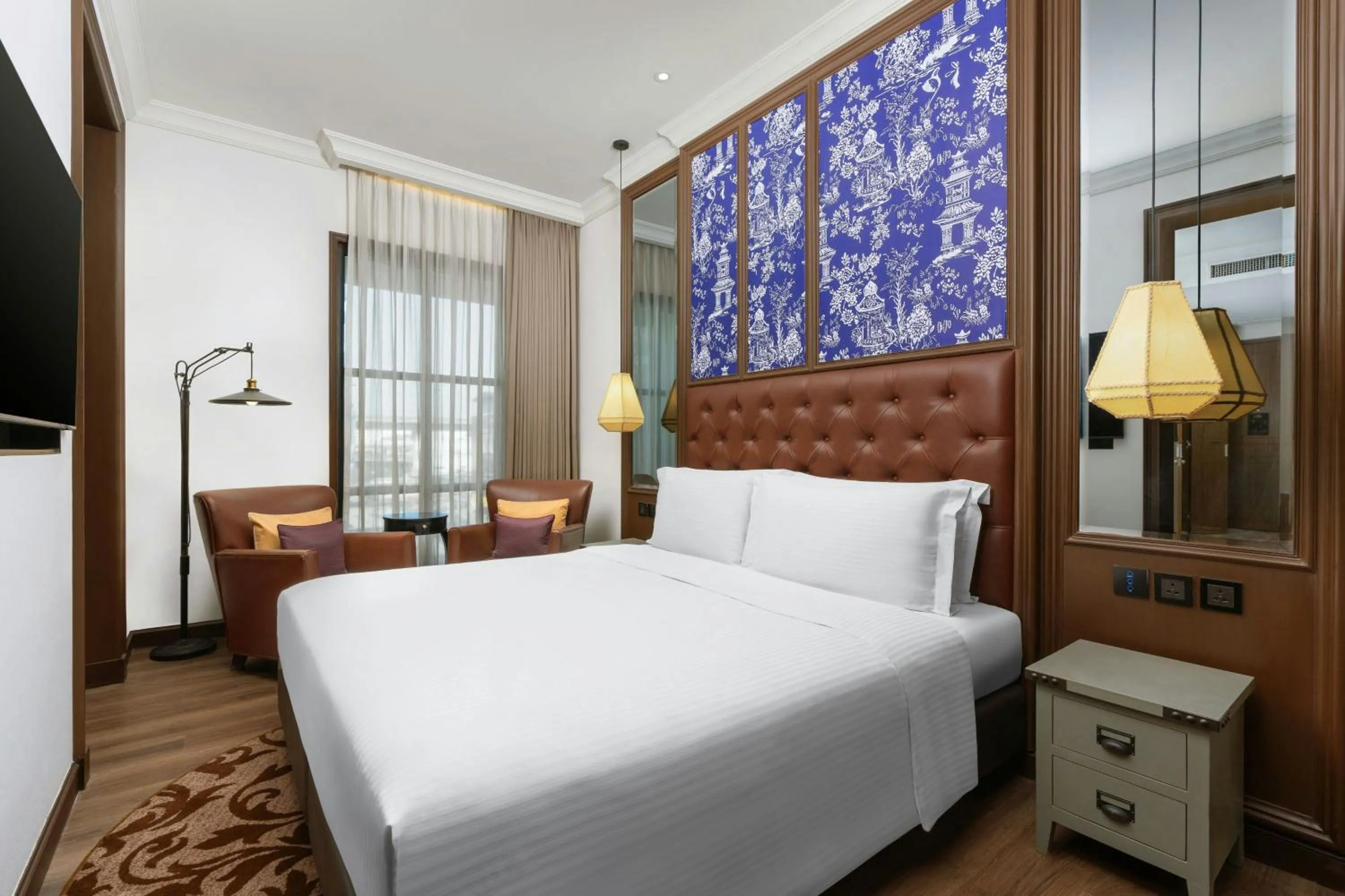 Photo of the whole room, Bed in Metropole, Bangkok, a Tribute Portfolio Hotel