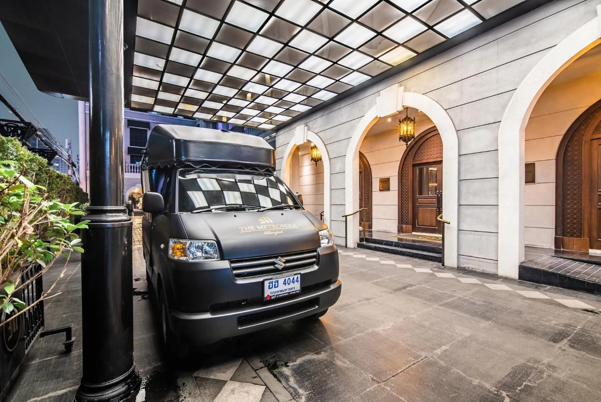 Property building in Metropole, Bangkok, a Tribute Portfolio Hotel by Marriott