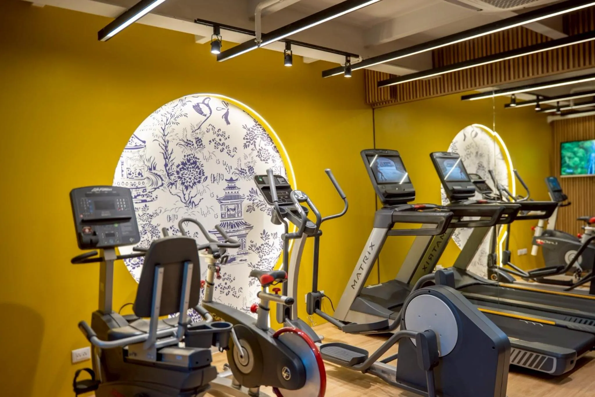 Fitness centre/facilities in Metropole, Bangkok, a Tribute Portfolio Hotel by Marriott