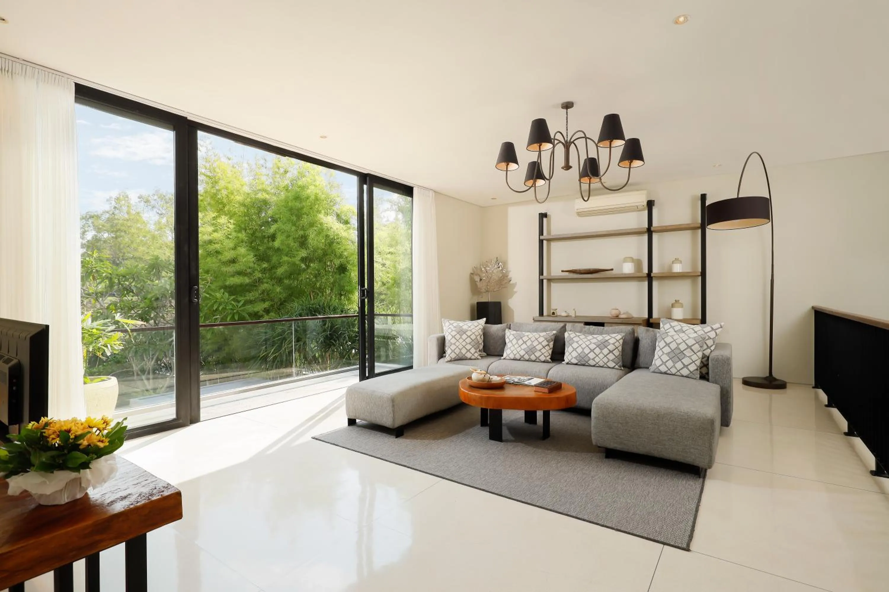 Living room in Vinila Villas by Nakula