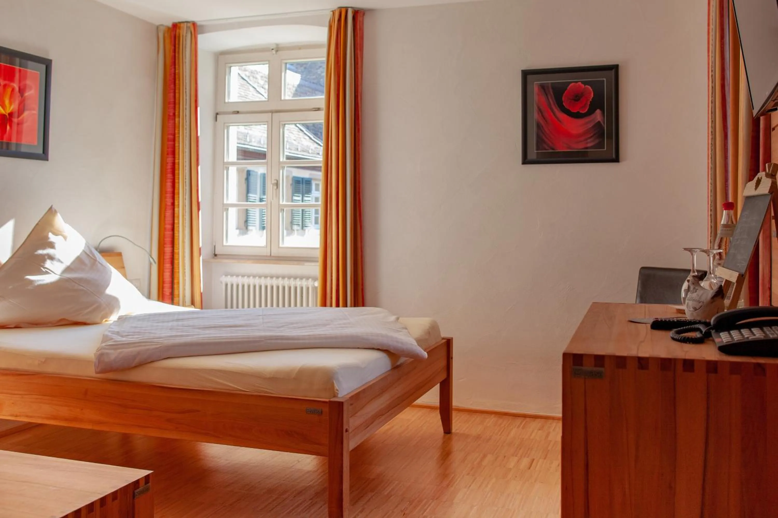 Bed in Hotel & Café Ritter von Böhl