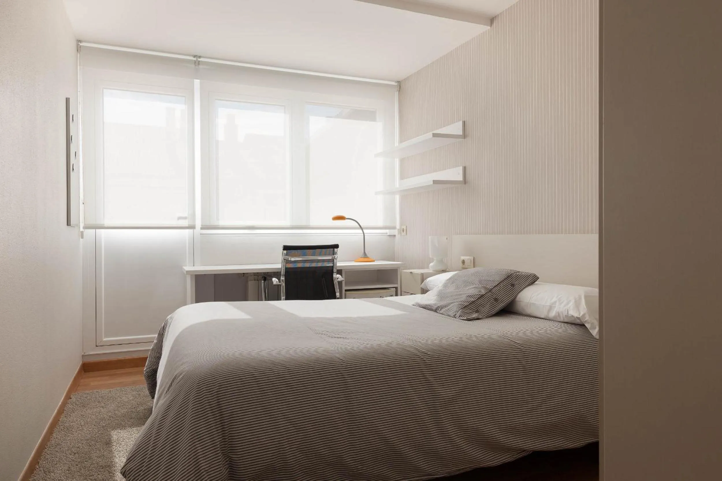 Photo of the whole room, Bed in Pension Residencia F&F