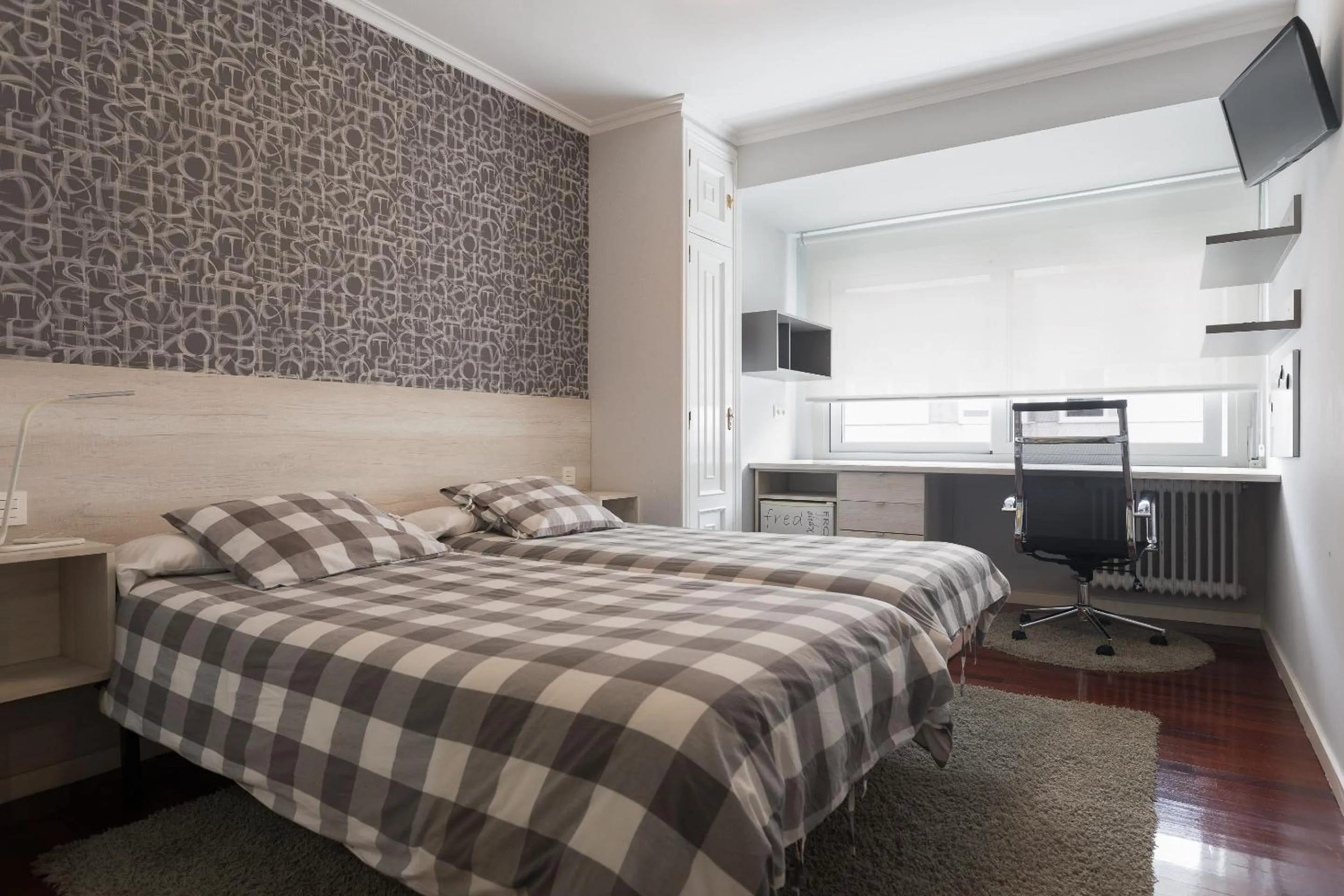 Photo of the whole room, Bed in Pension Residencia F&F