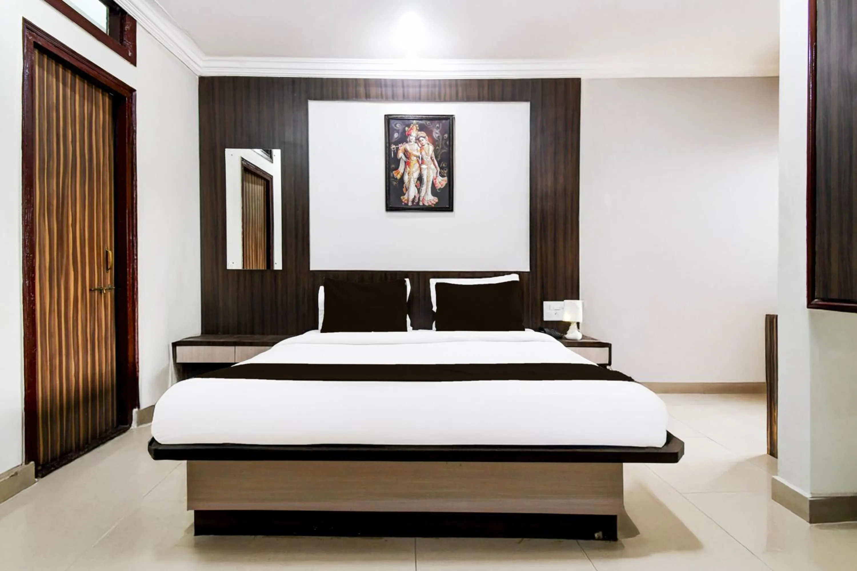 Bedroom in Hotel O Raipur Railway Station Formerly Hotel Okasu