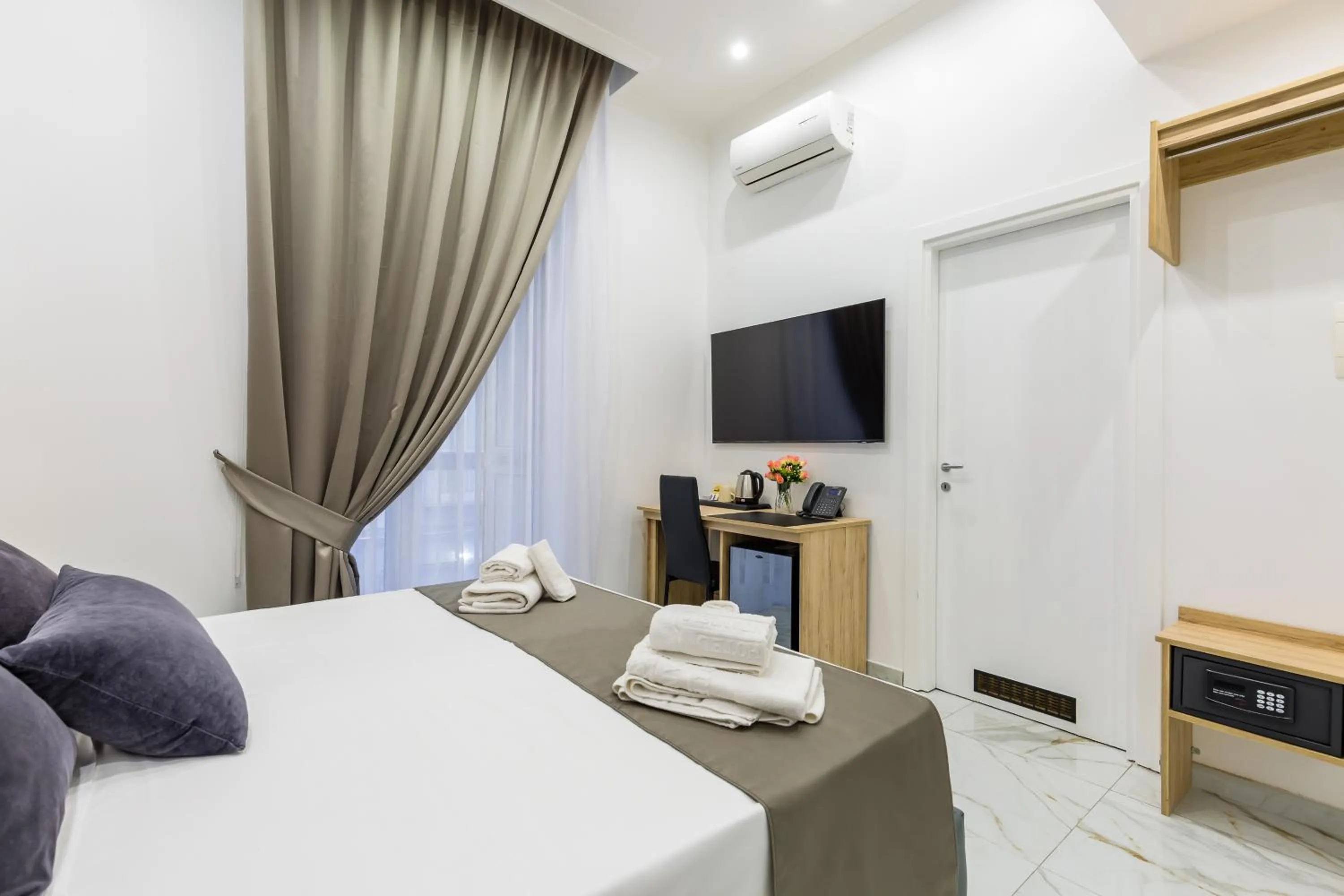 Bedroom, Bed in Hotel Sant'Angelo Palace