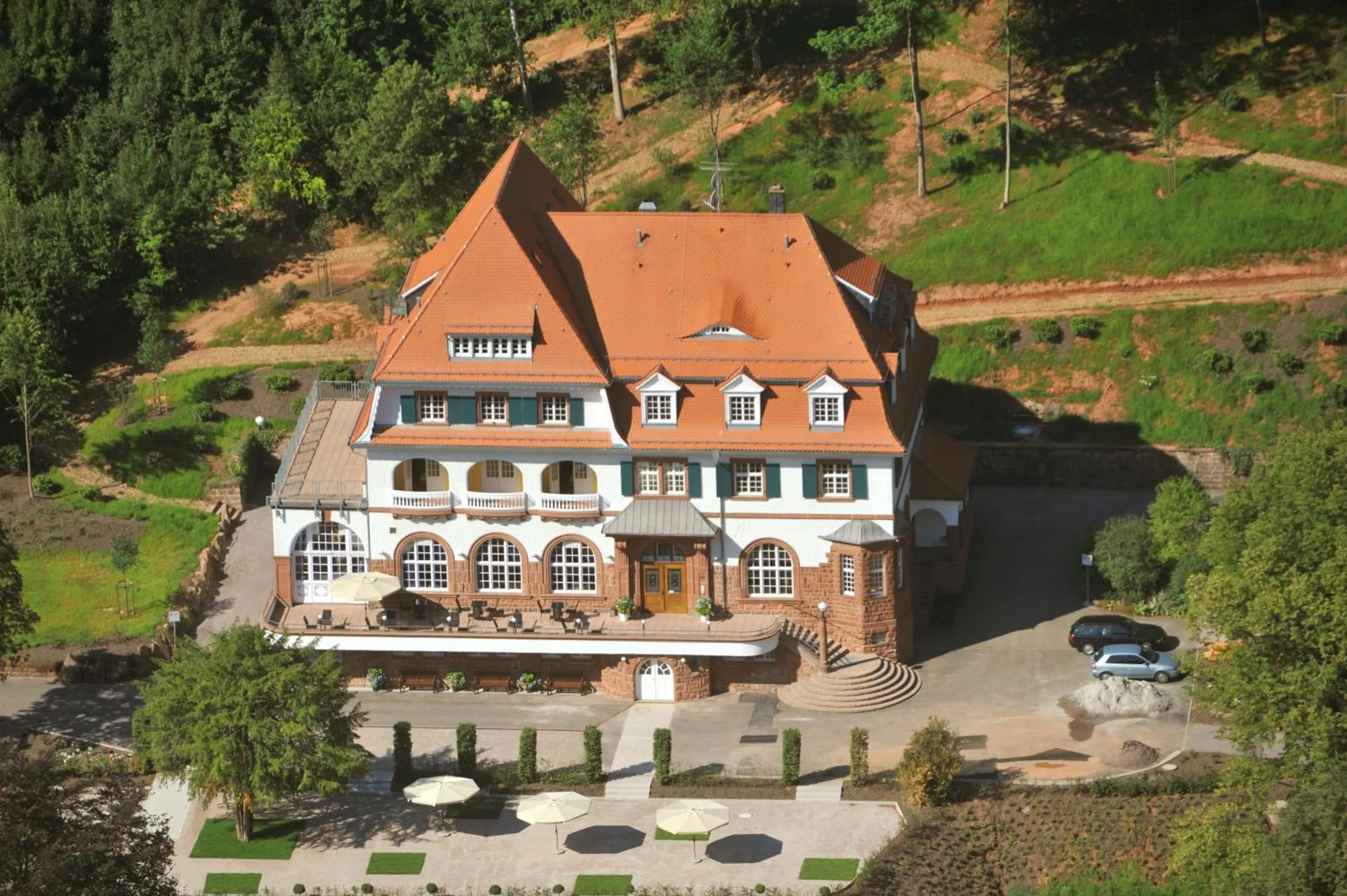 Facade/entrance in Jugendstilhotel Trifels