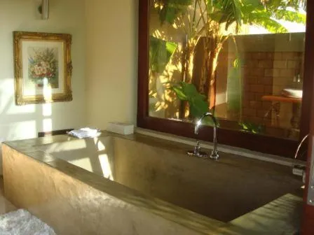 Bathroom in Chuiba Bay lodge