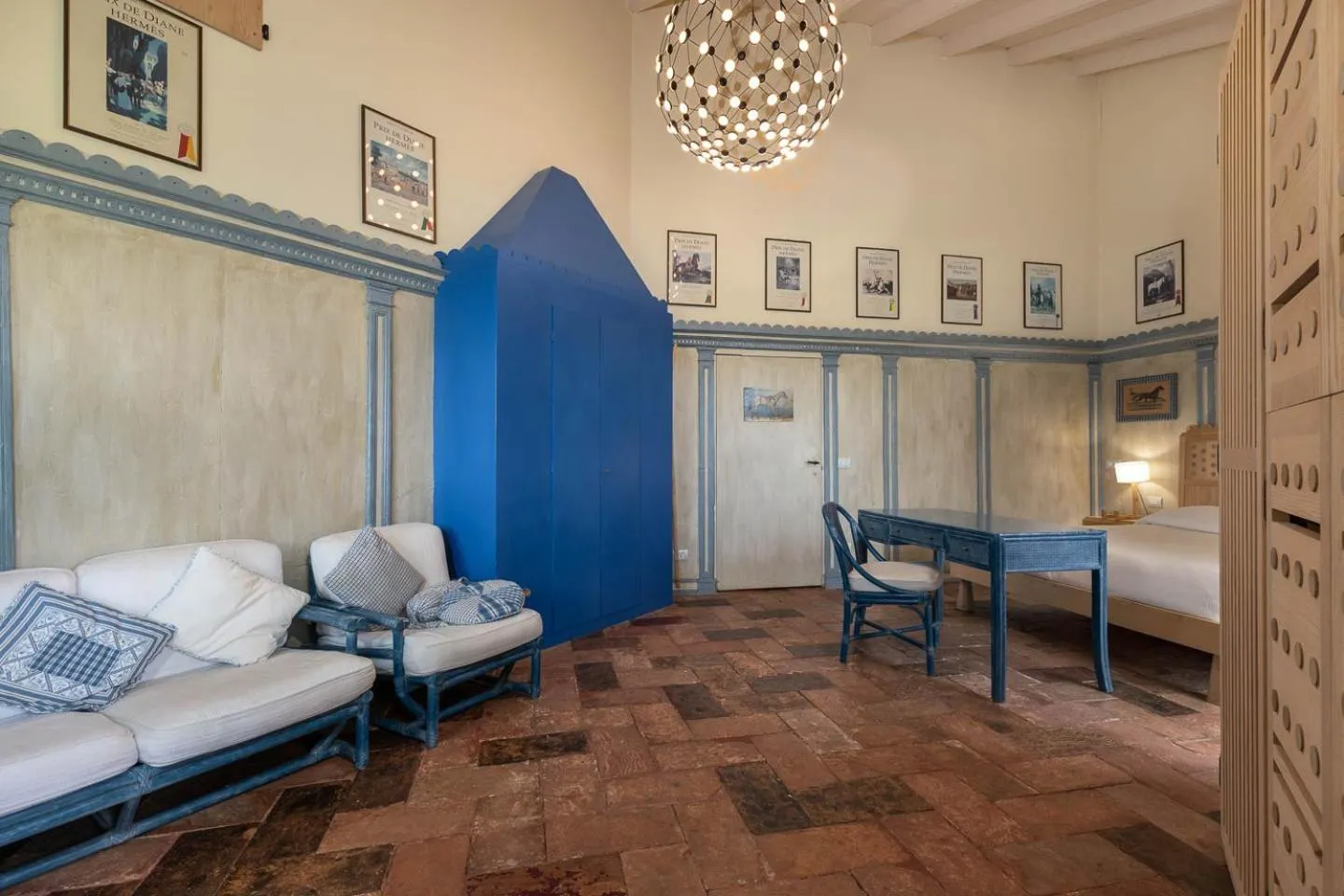 Seating area, Bed in La Cucchetta