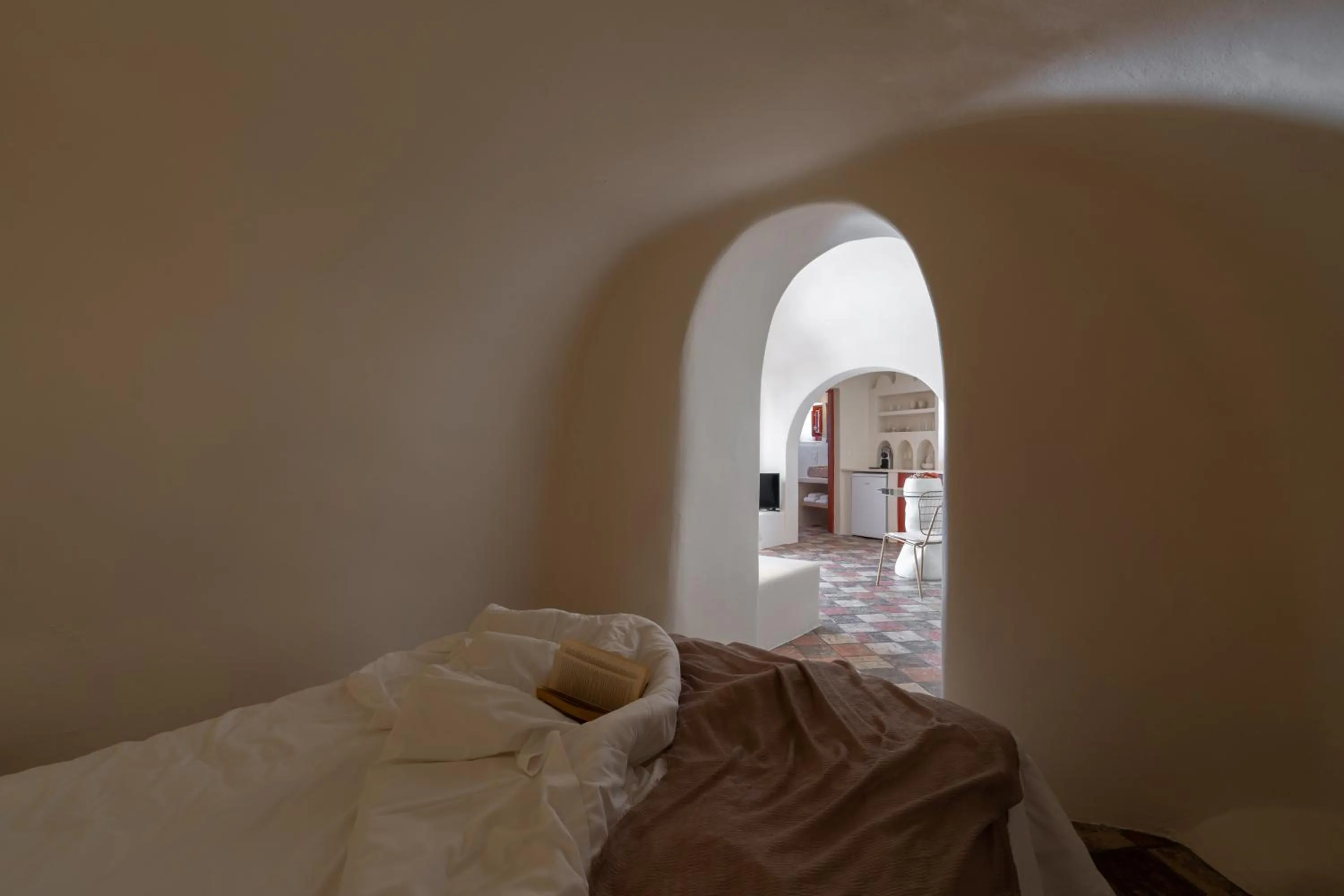 Bedroom, Bed in The Architect's Cave House
