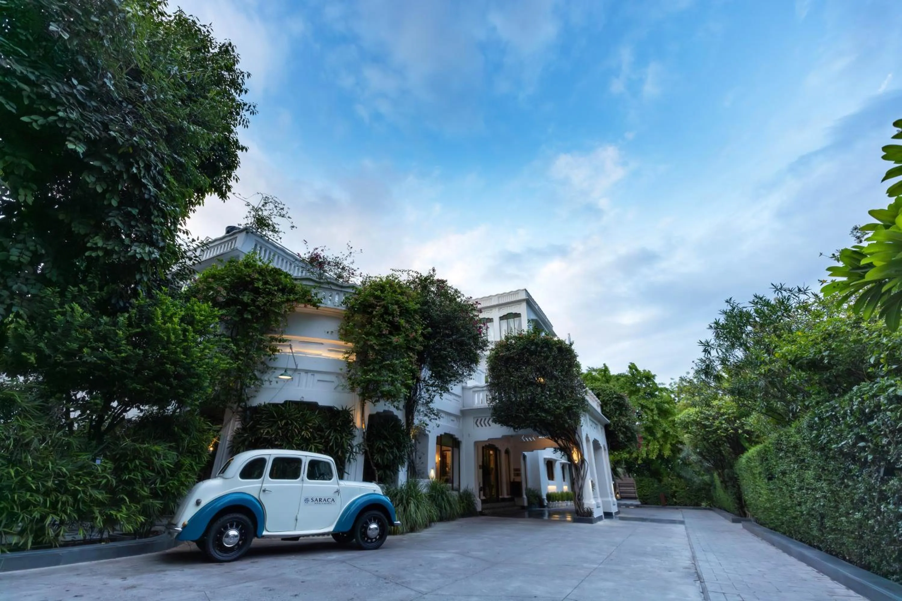 Facade/entrance in Saraca Hotel Lucknow