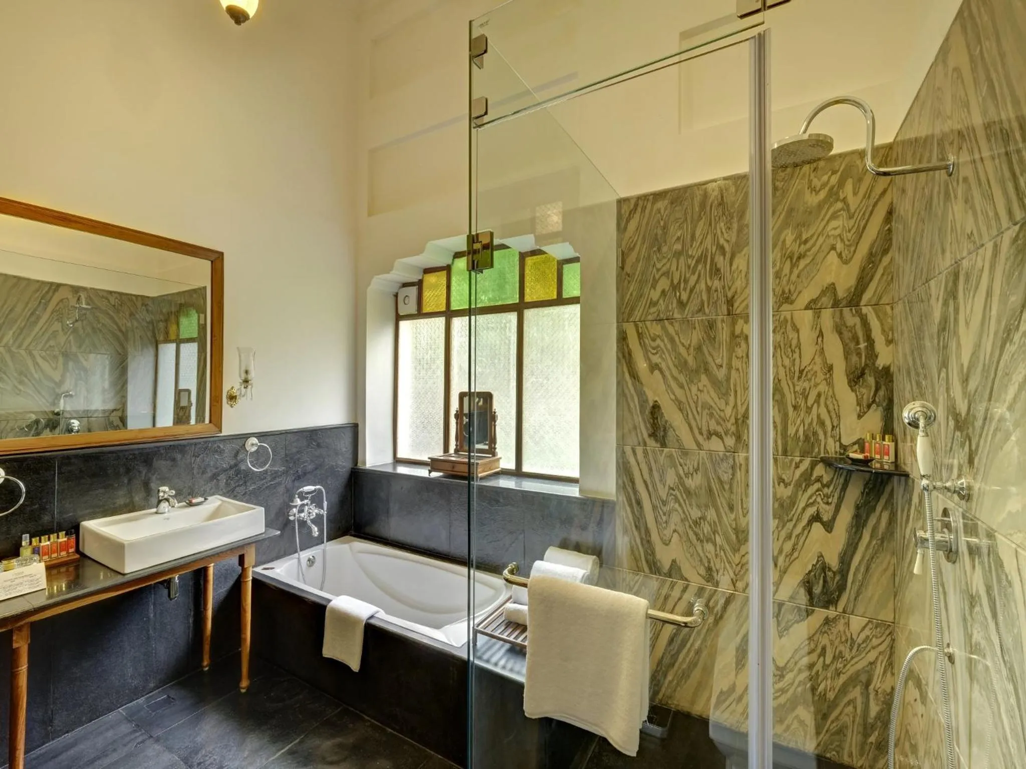 Bathroom in Saraca Hotel Lucknow