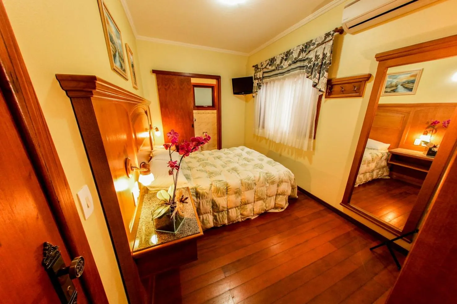 Bedroom, Bed in Pousada Das Papoulas