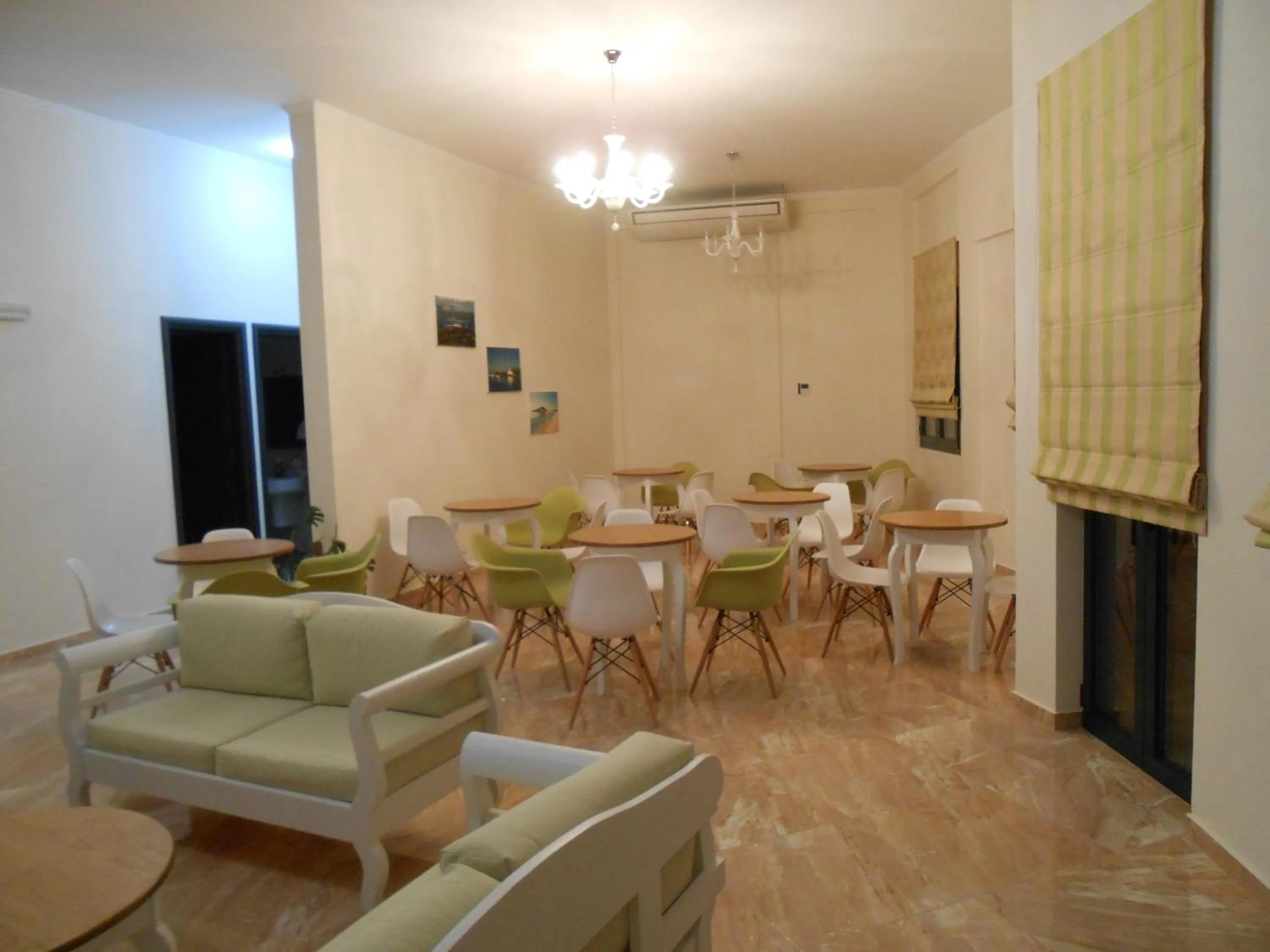 Lounge or bar in Element Hotel