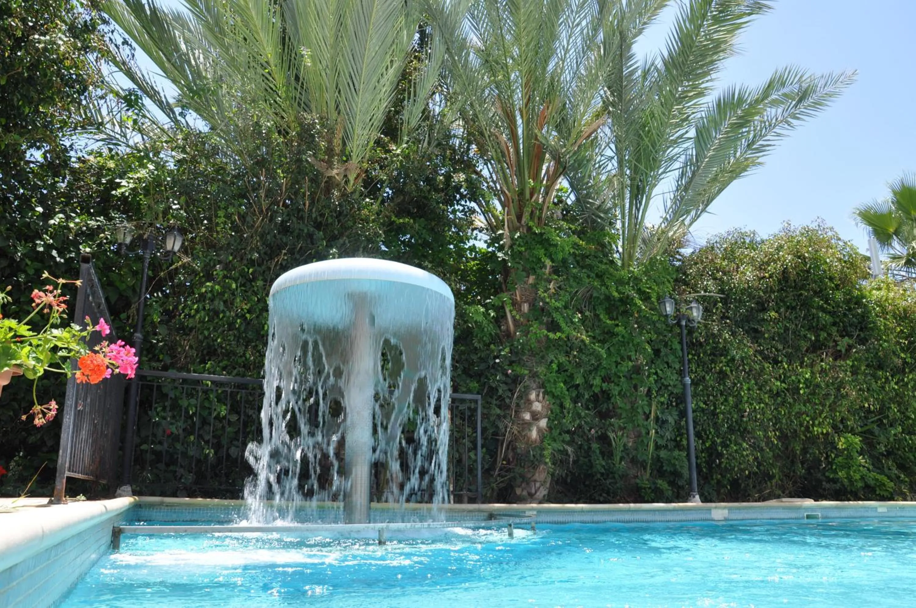 Swimming pool in Mariela Hotel Apartments