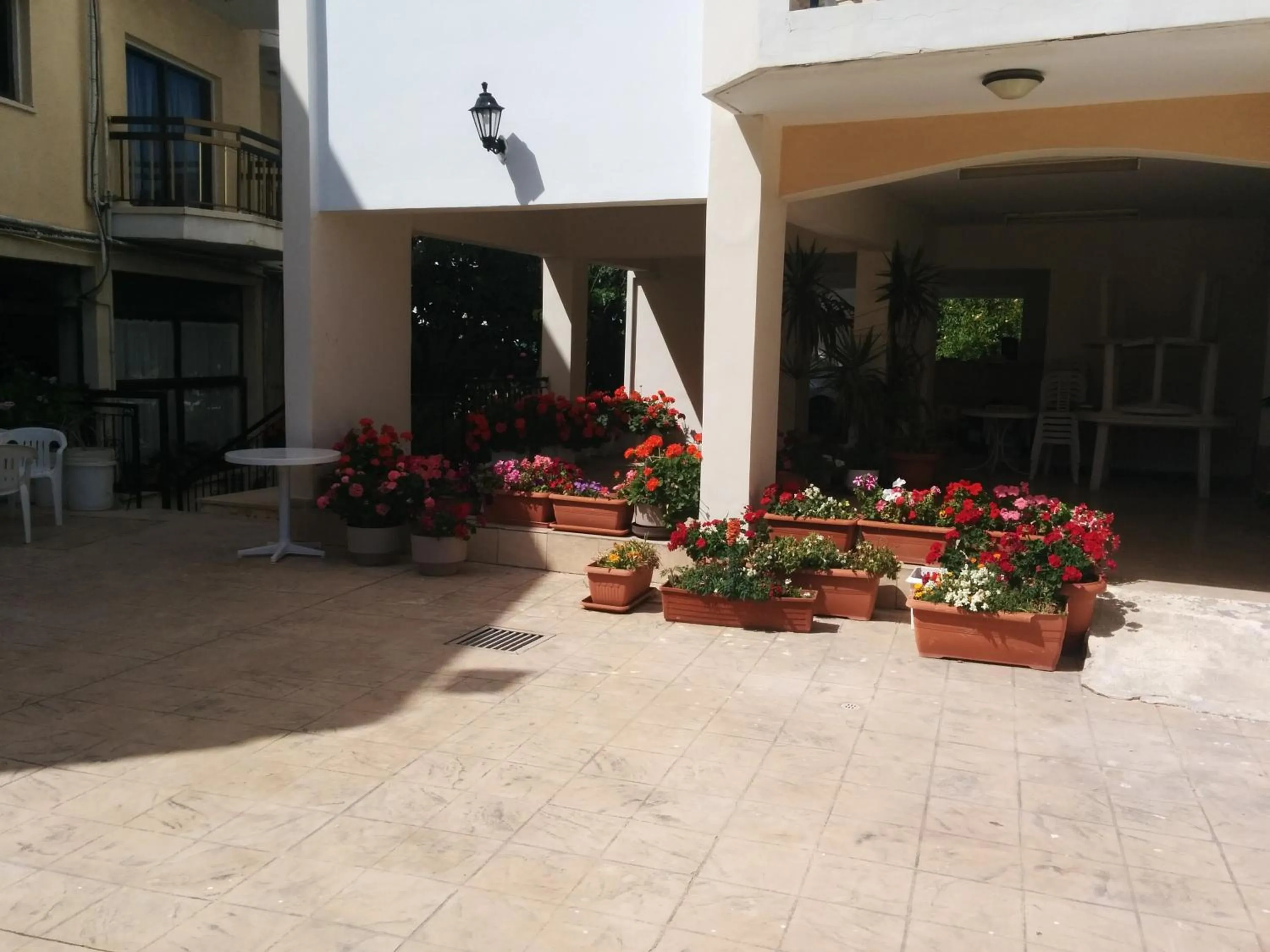 Patio in Mariela Hotel Apartments