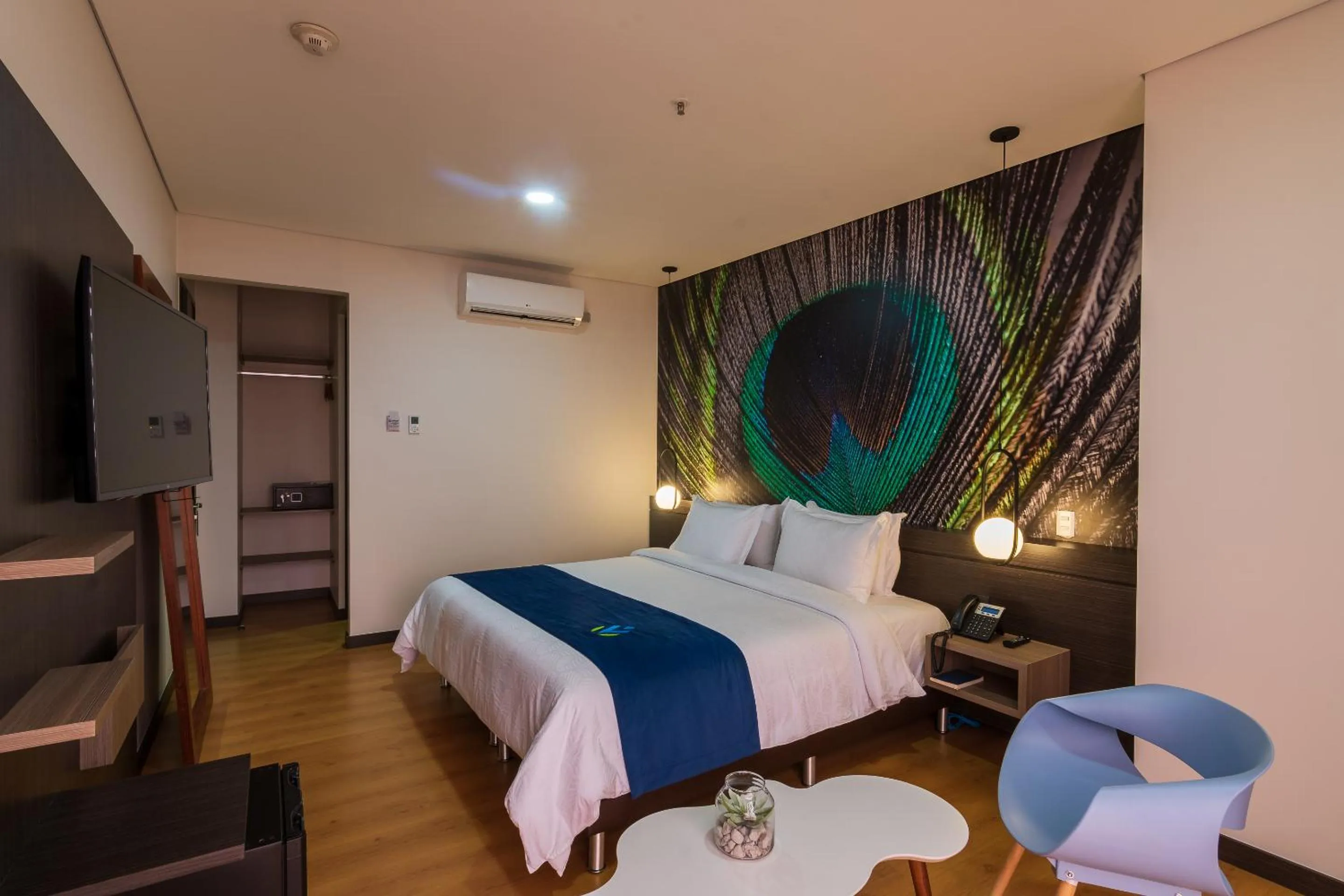 Photo of the whole room, Bed in Hotel Vivre