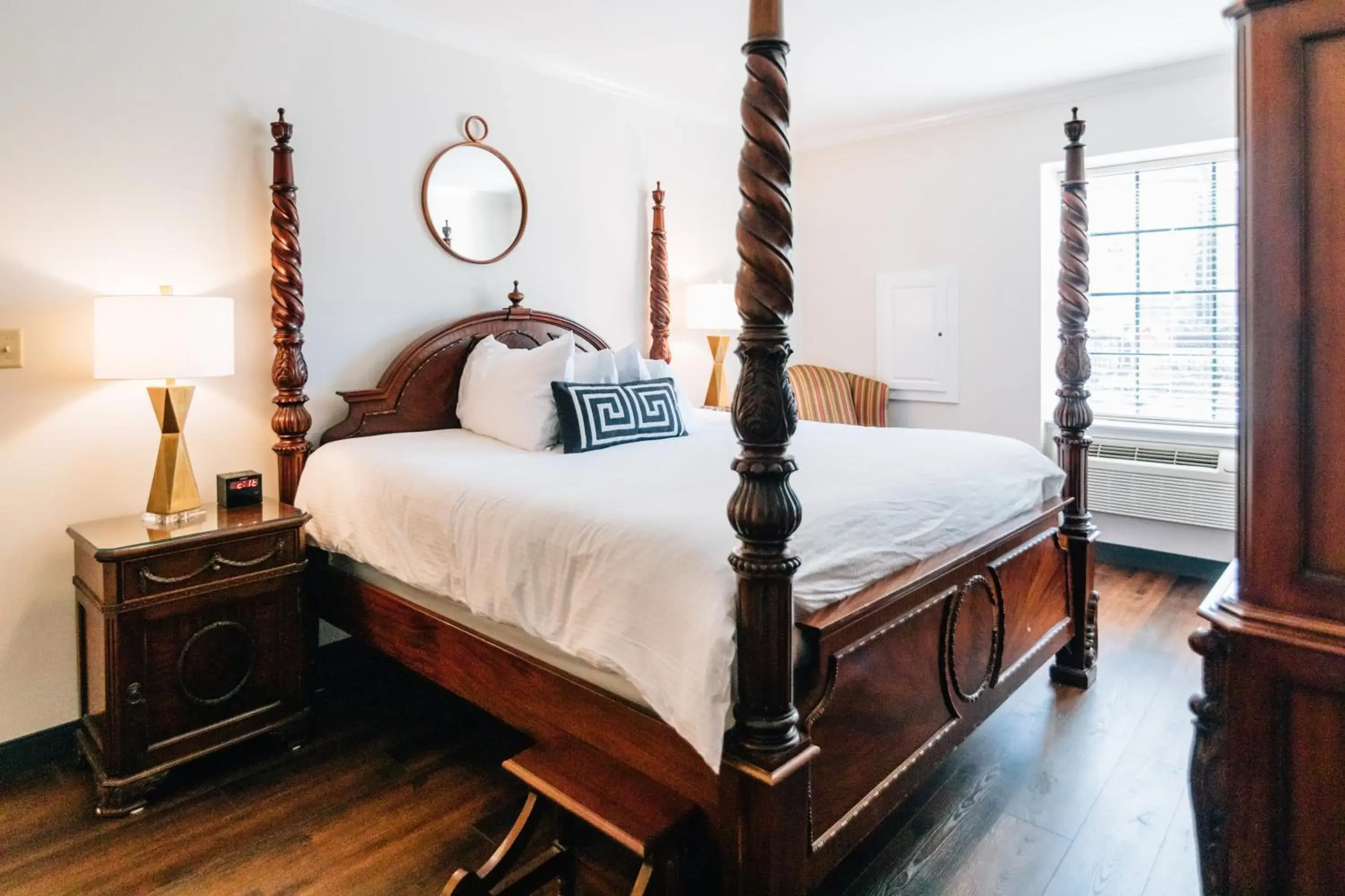 Deluxe King Room in Church Street Inn Deluxe King Room in Church Street Inn