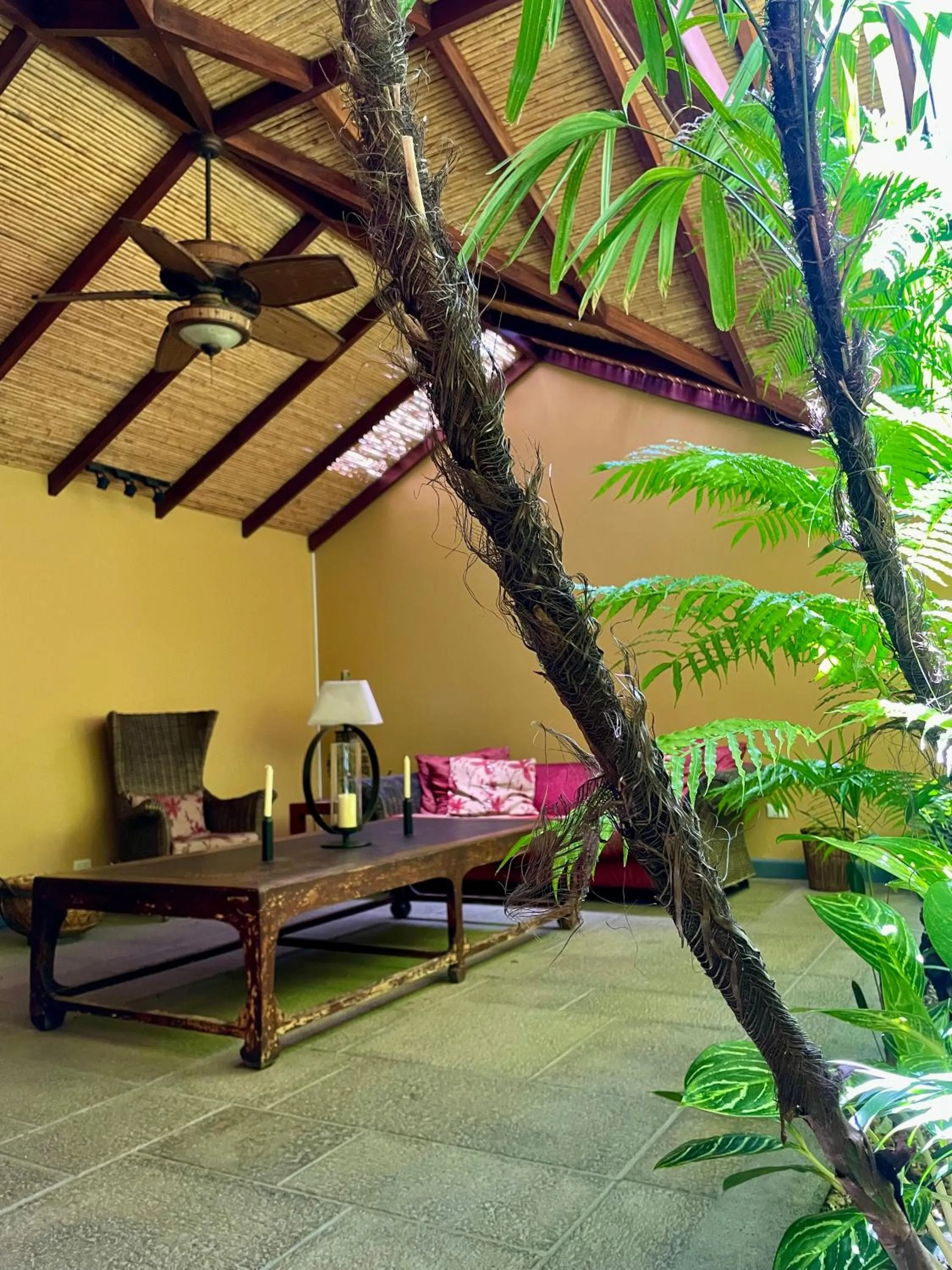 Living room in Hotel 1915 INN & SUITES