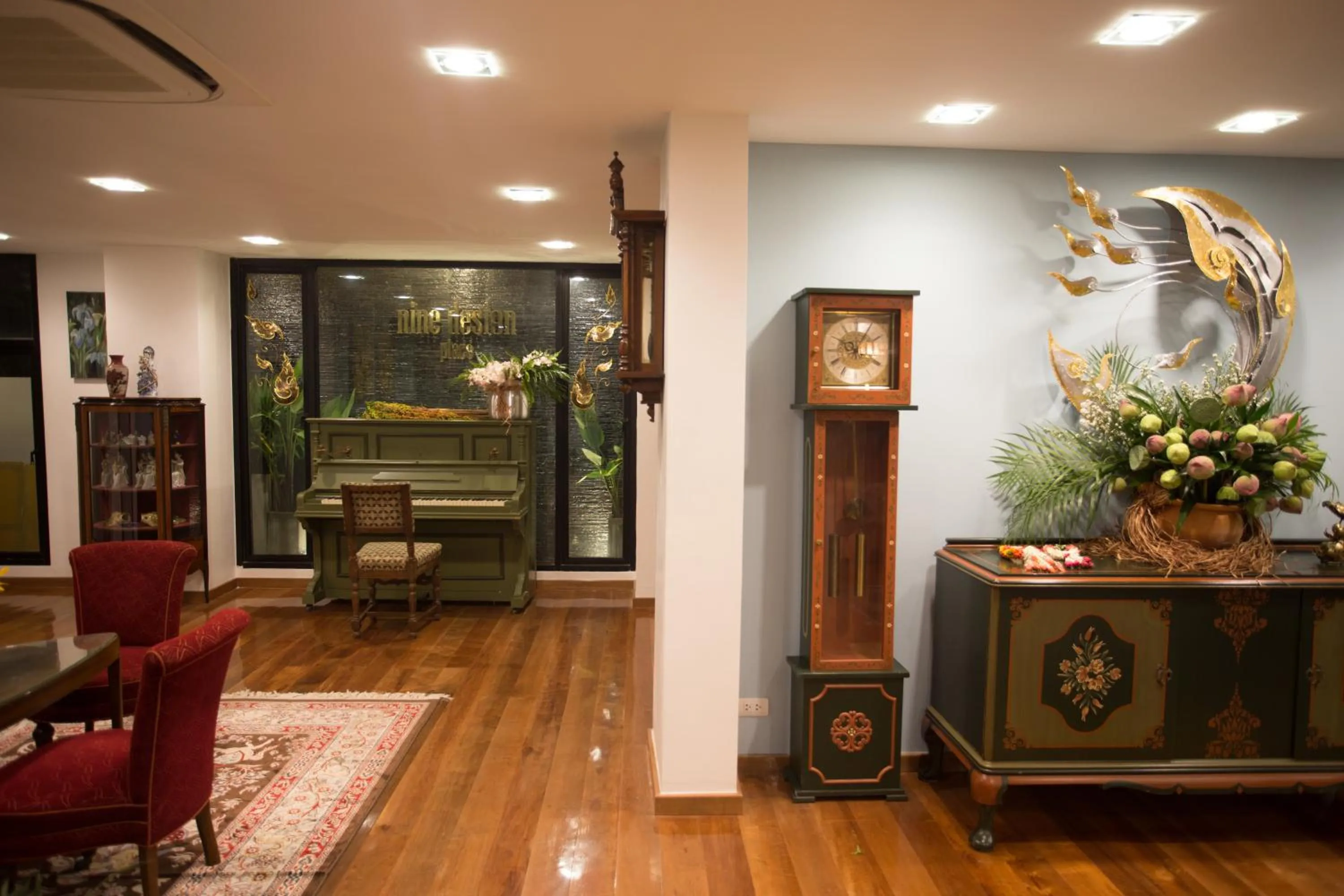 Facade/entrance in Nine Design Place