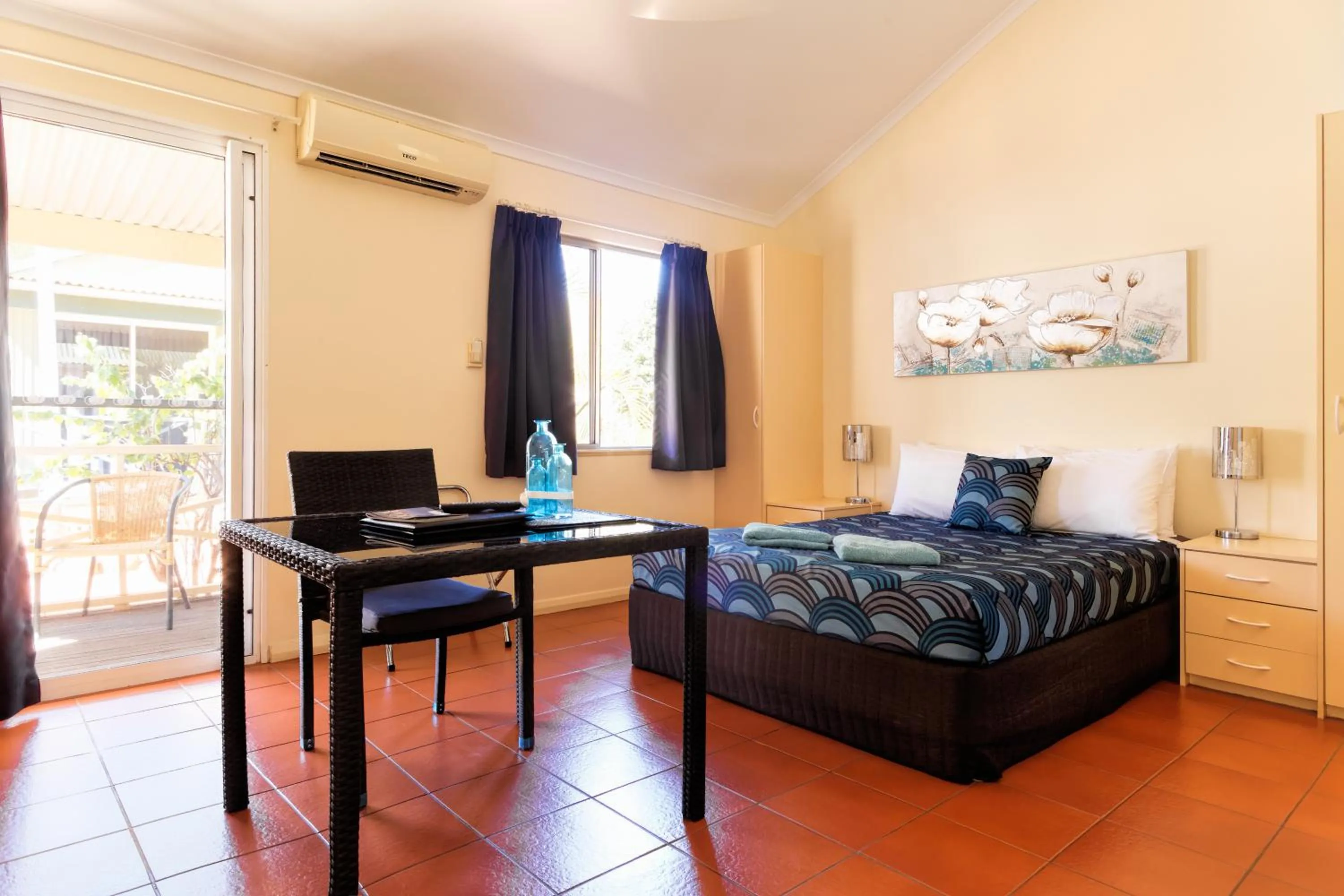 Bedroom, Bed in RAC Cable Beach Holiday Park