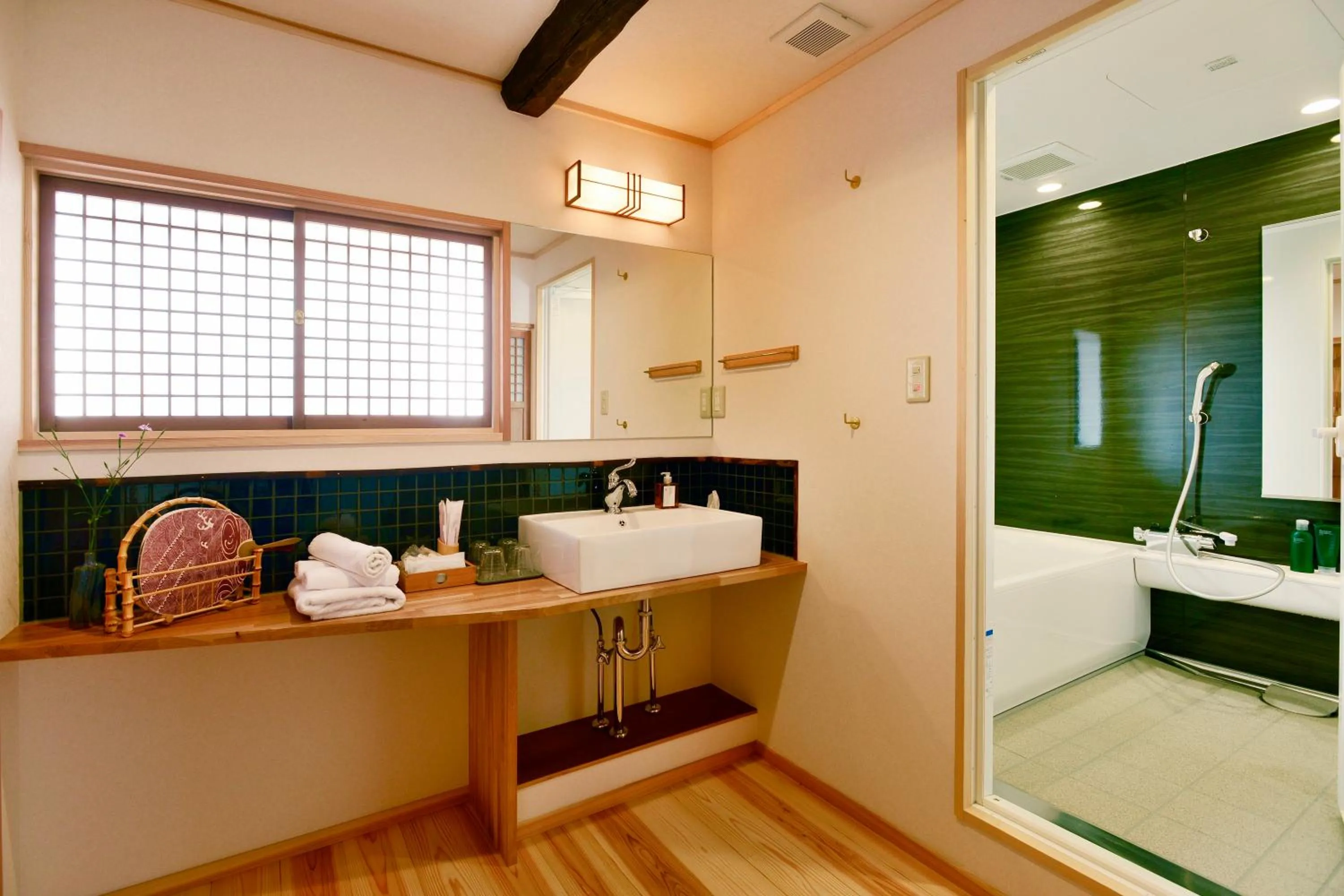 Photo of the whole room in Mitsuki Kyoto