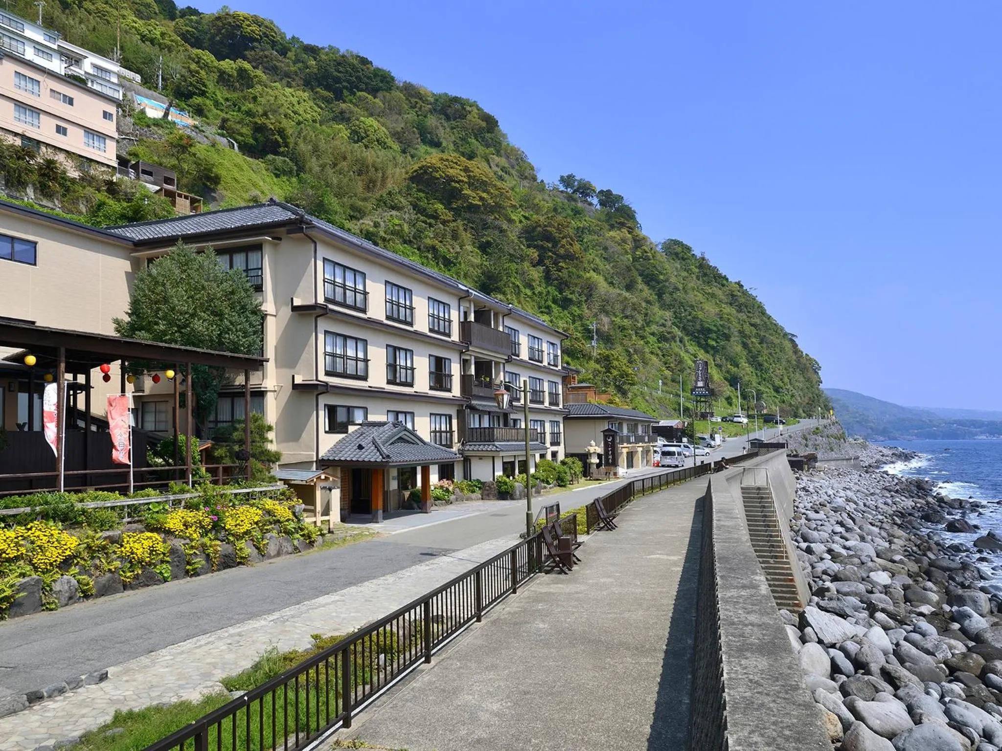 Facade/entrance in Tsuruya Kisshotei