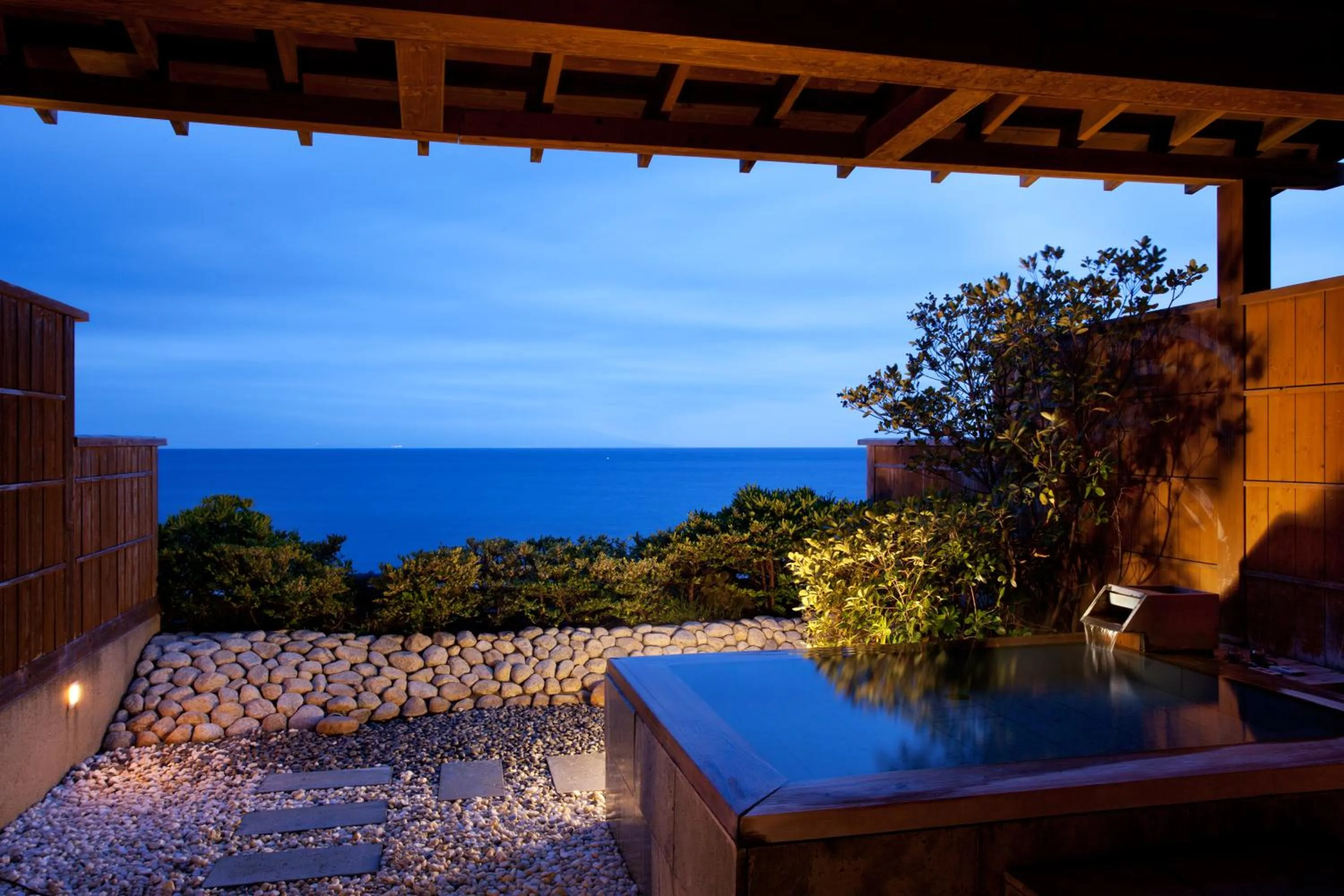 Open Air Bath in Tsuruya Kisshotei