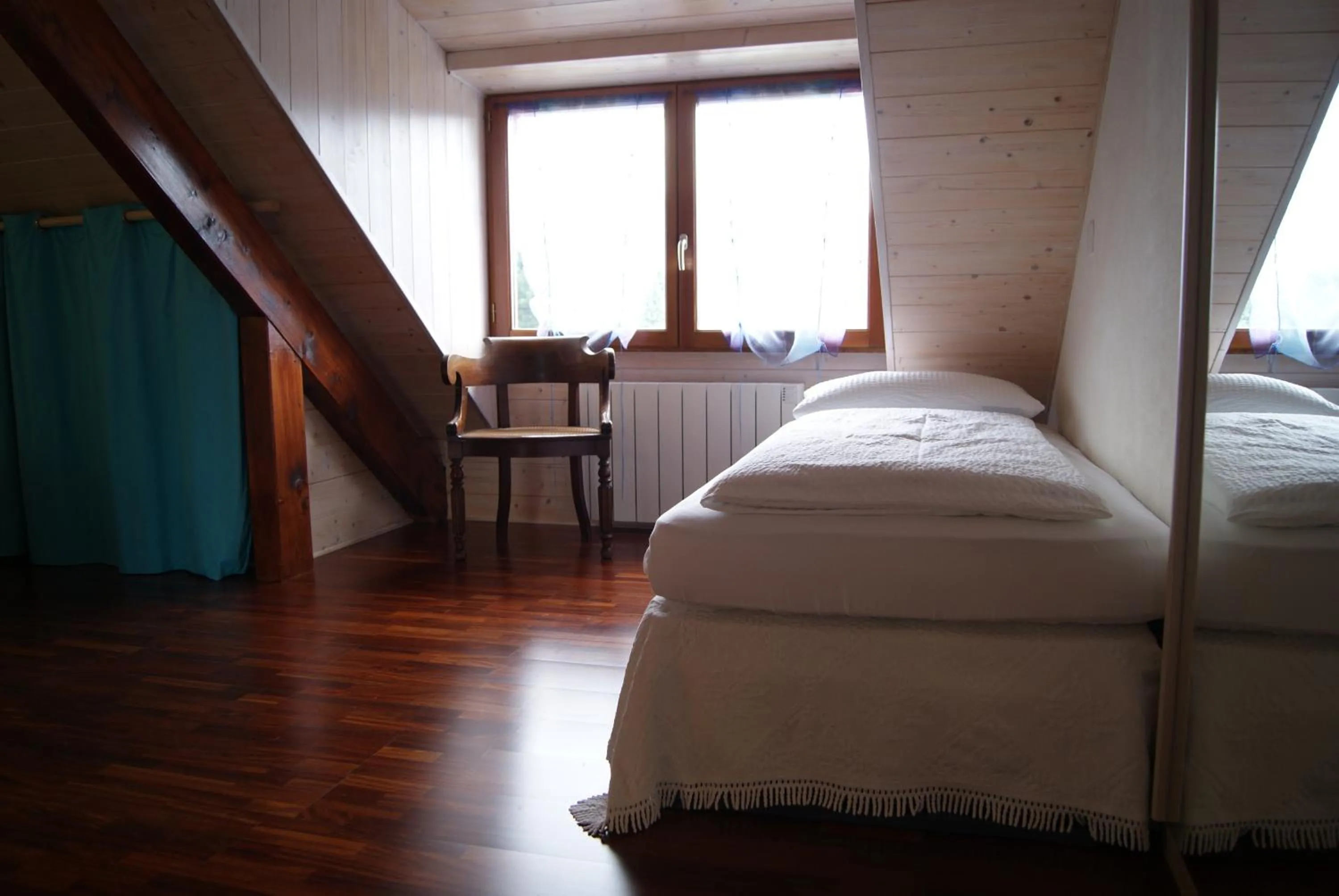 Bedroom, Bed in B&B Le Sourire du Lac