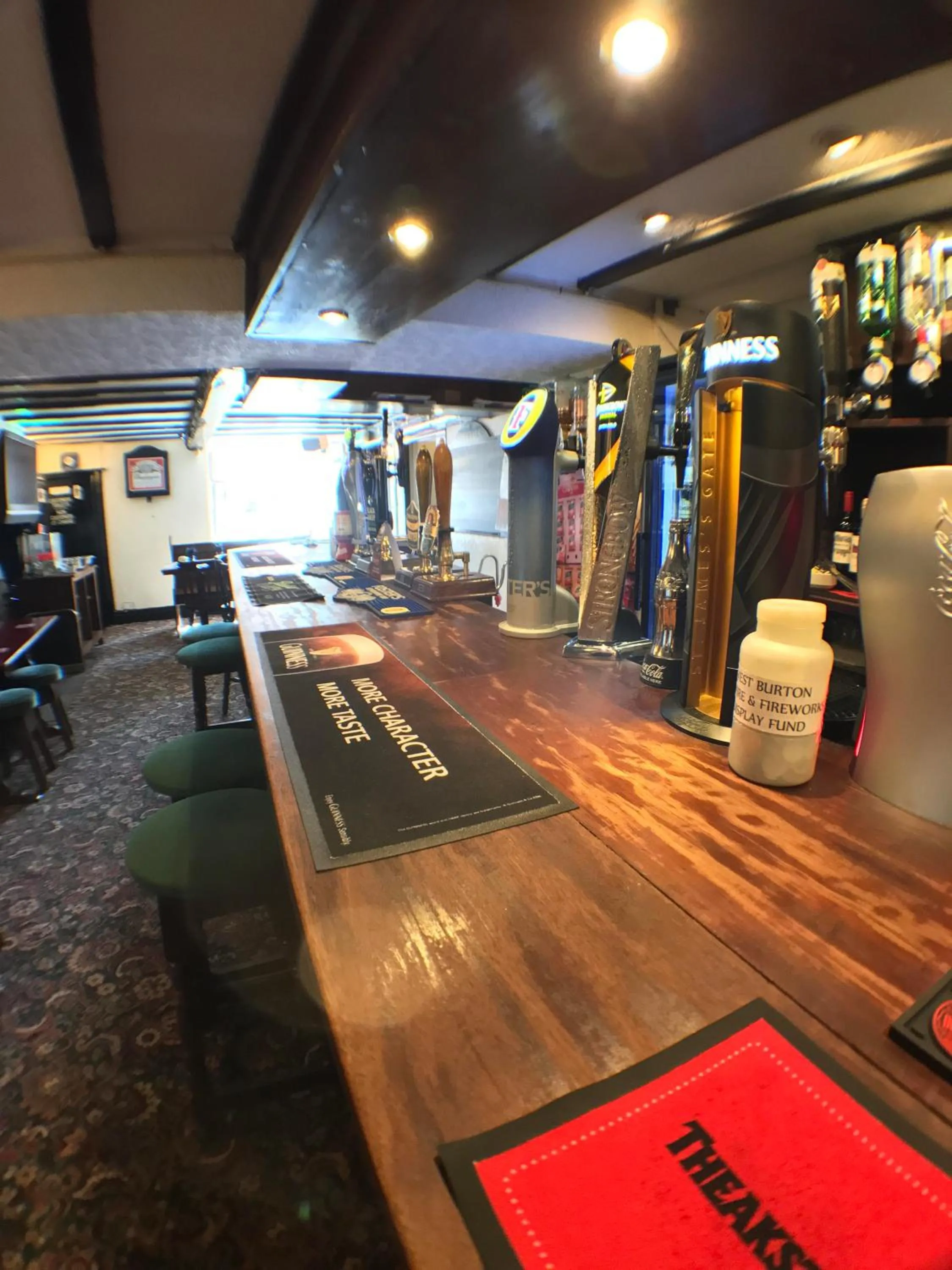 Lounge or bar in The Fox & Hounds Inn