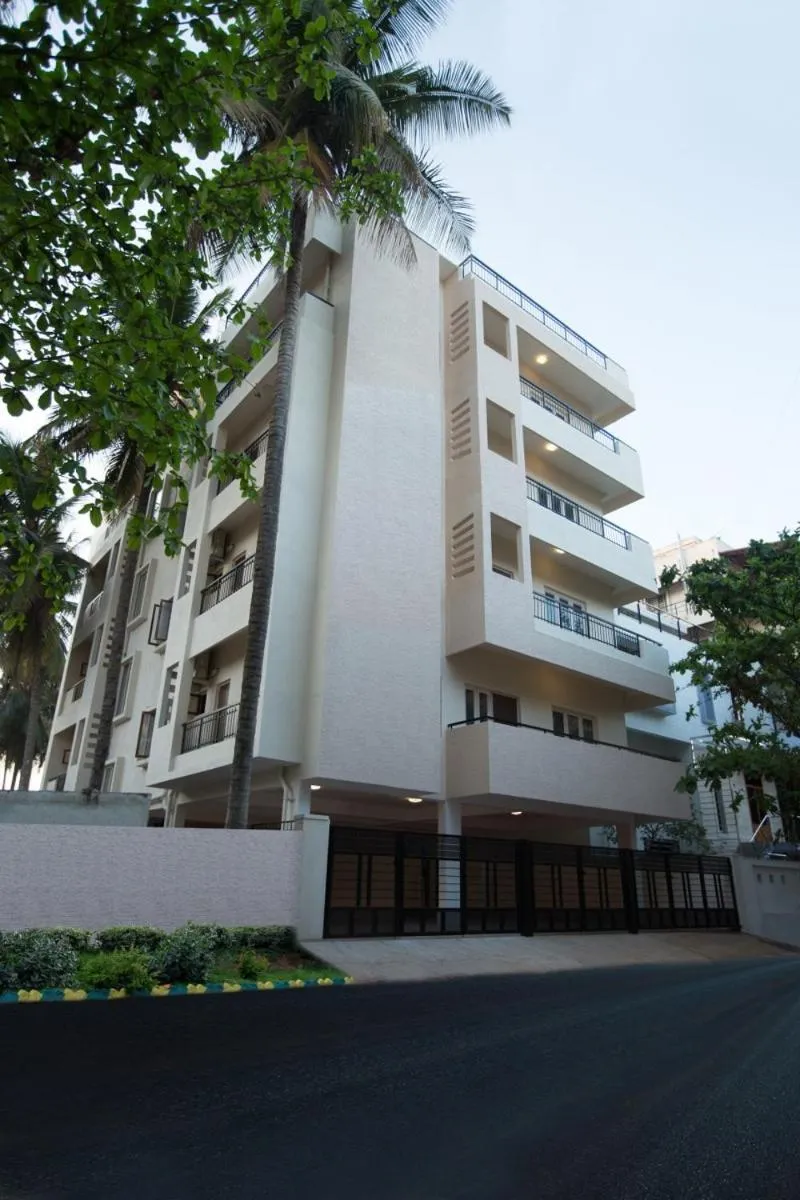 Facade/entrance in Benaka Suites
