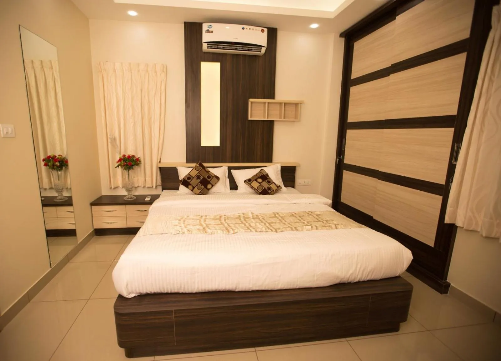 Bedroom, Bed in Benaka Suites